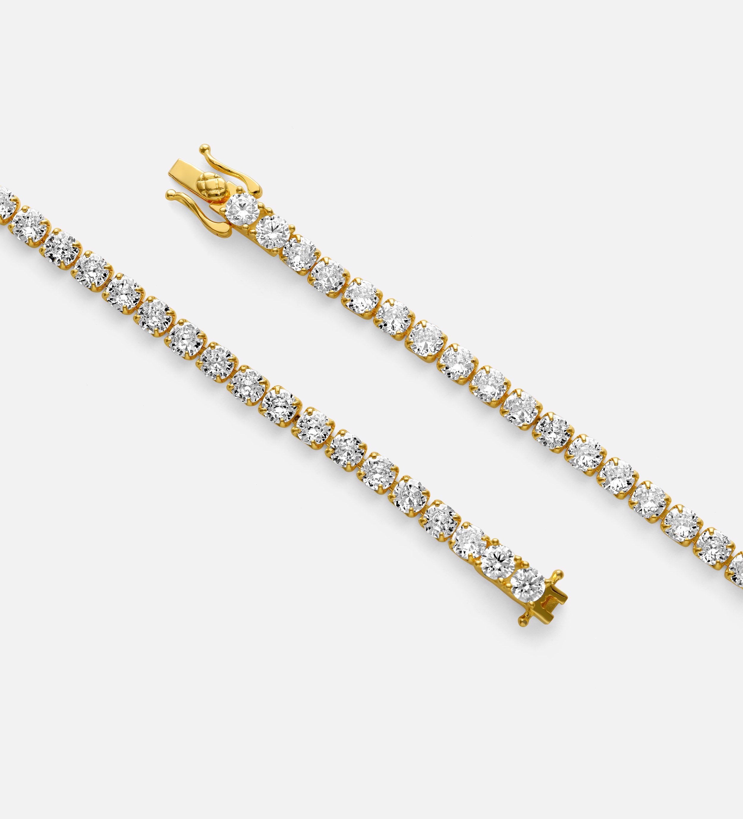 Tennis Bracelet in Gold