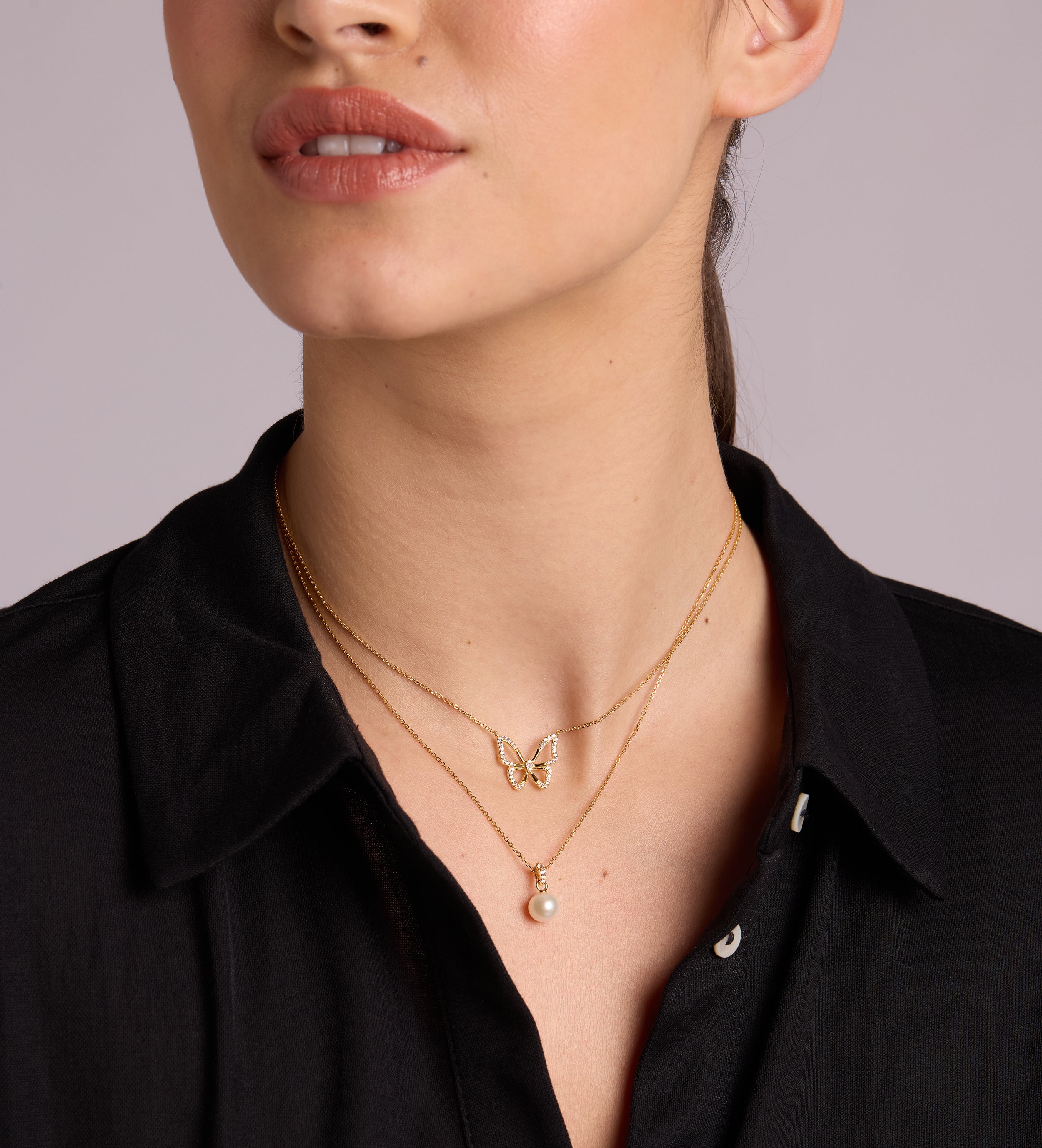 Pearl Pendant Necklace in Gold