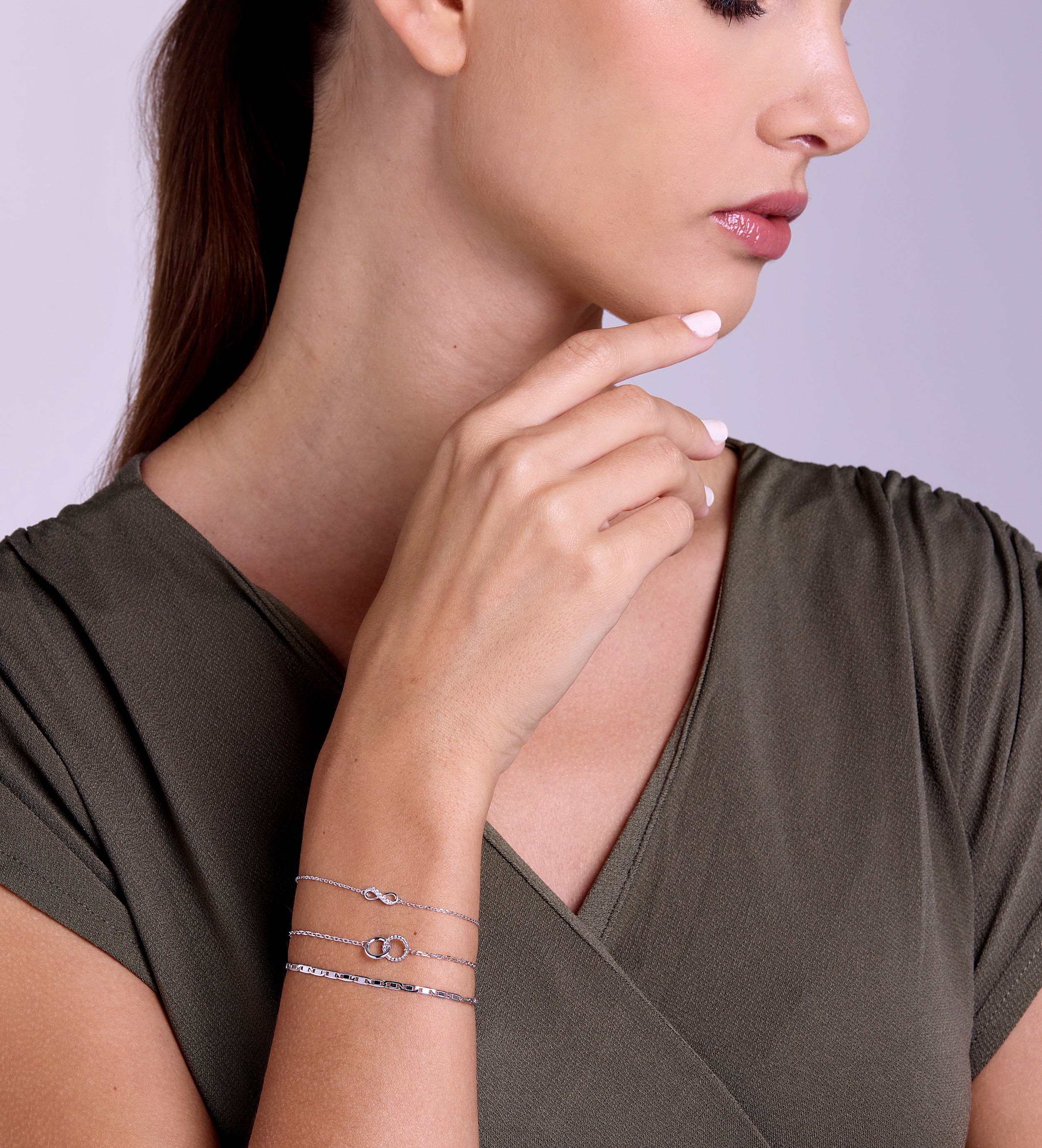 Interlocked Rings Bracelet in Silver