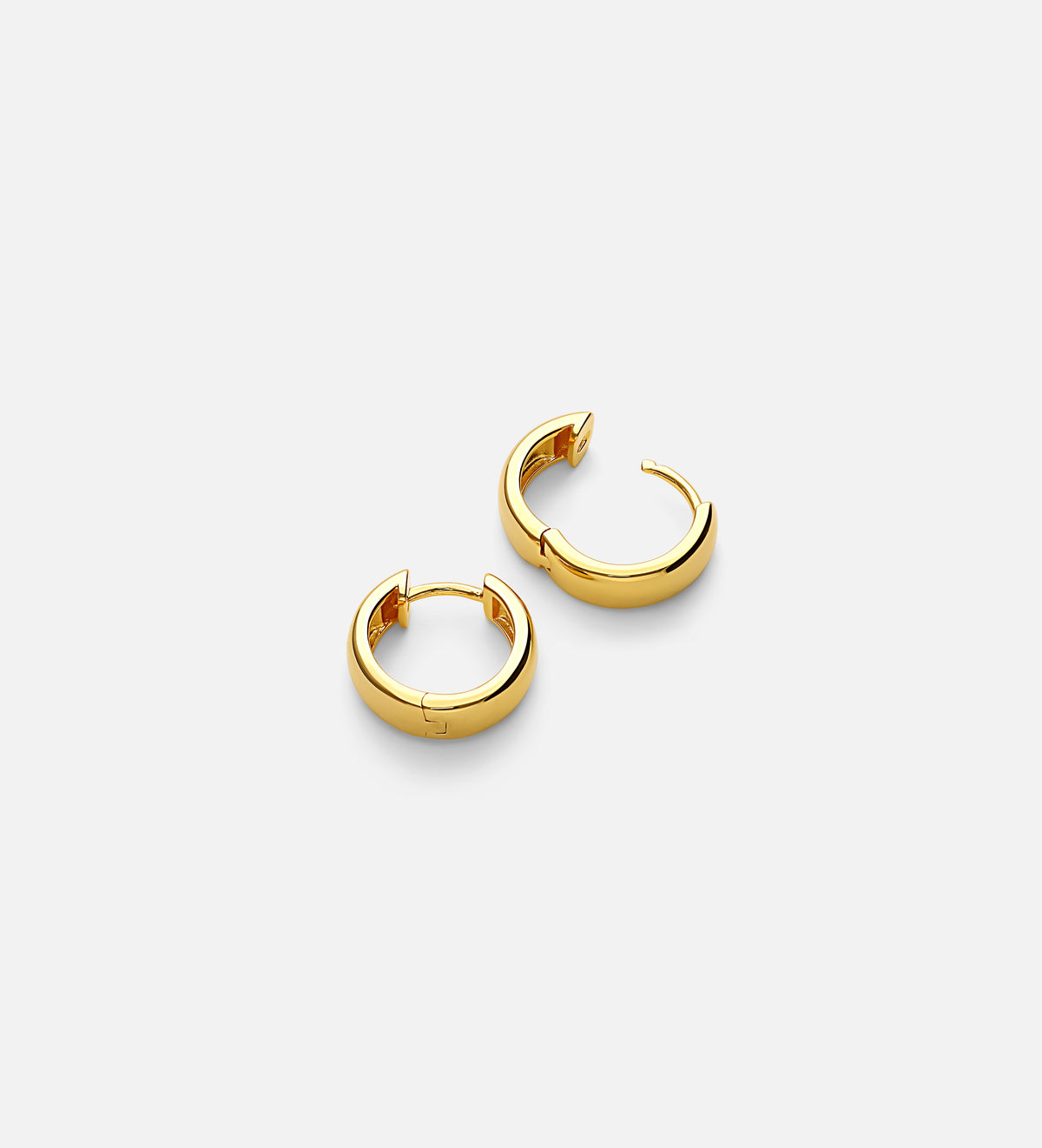 Bold Small Hoops in 18k Gold Plating on 925 Silver - Ash & Harry
