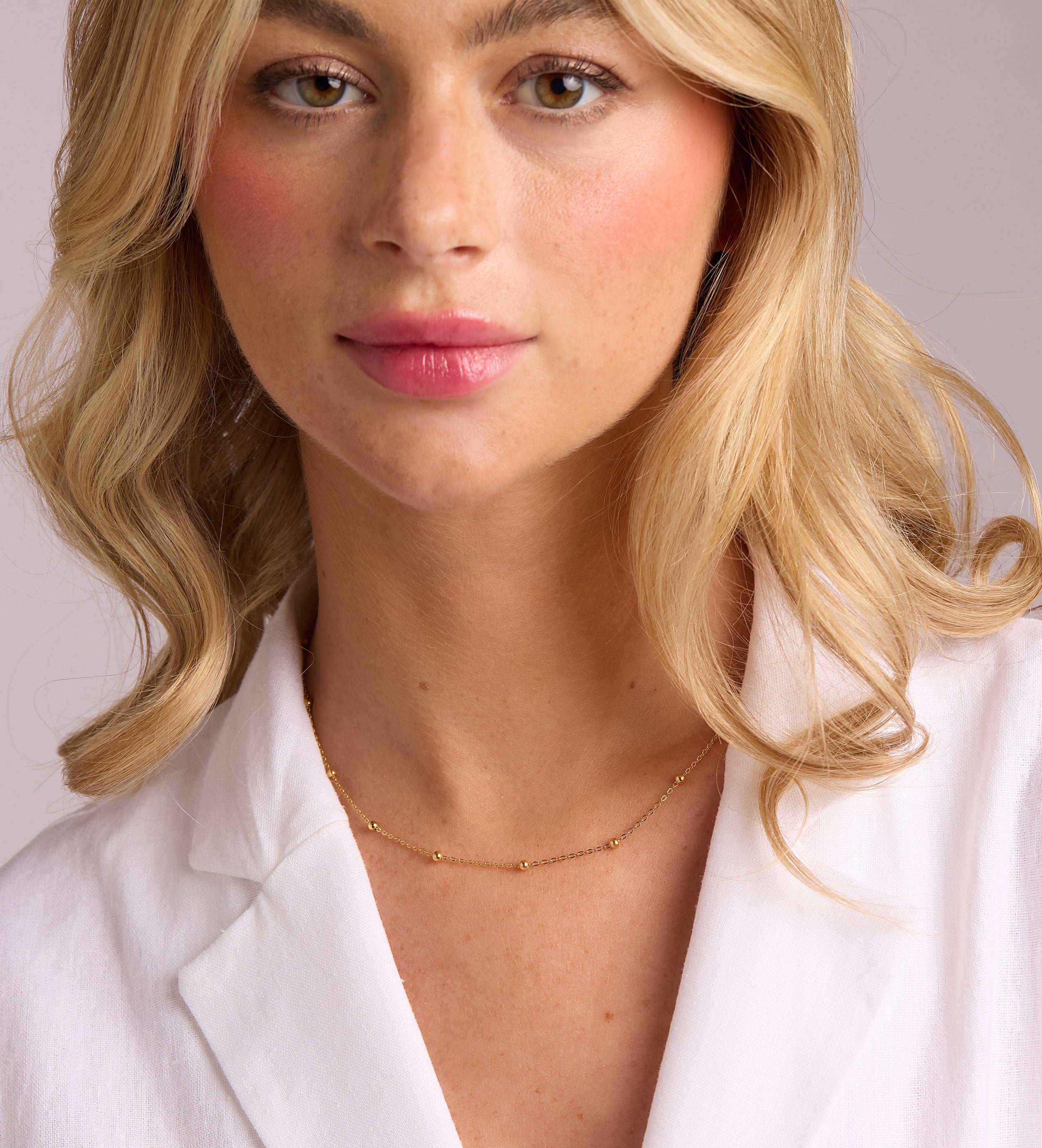 Dotted Chain Necklace in Gold