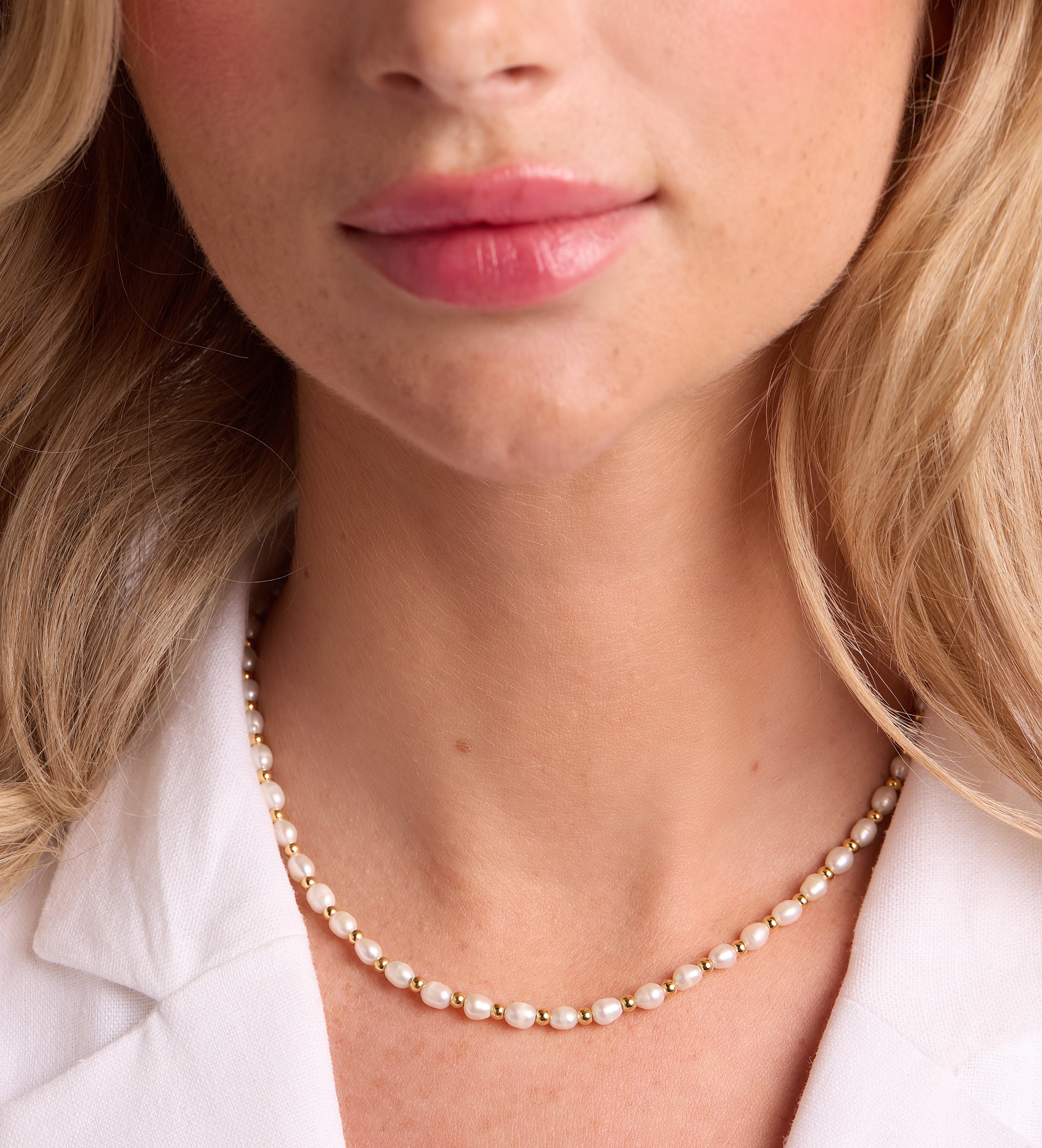 Pearl Beaded Necklace in Gold