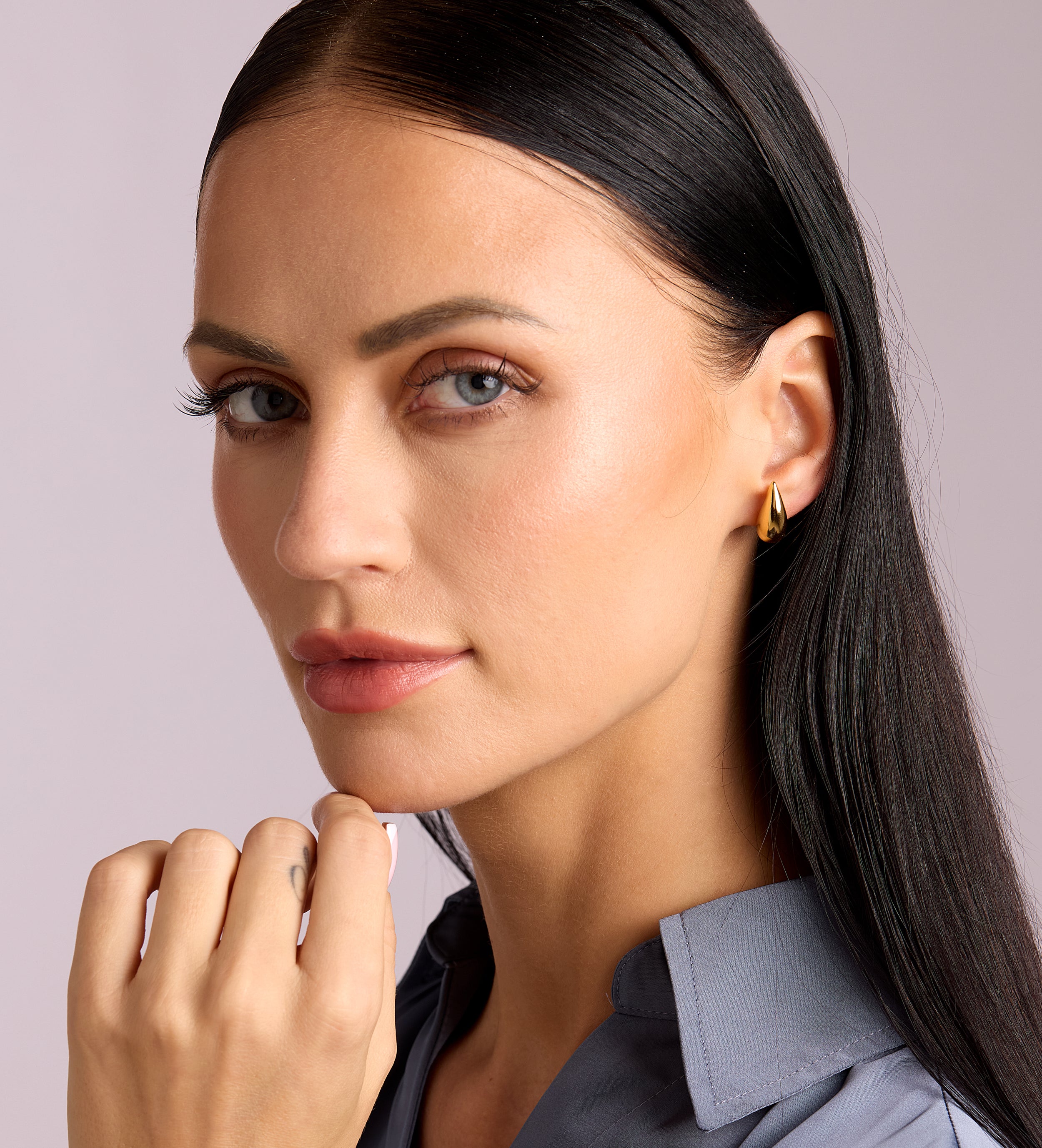 Drop Earrings in Gold