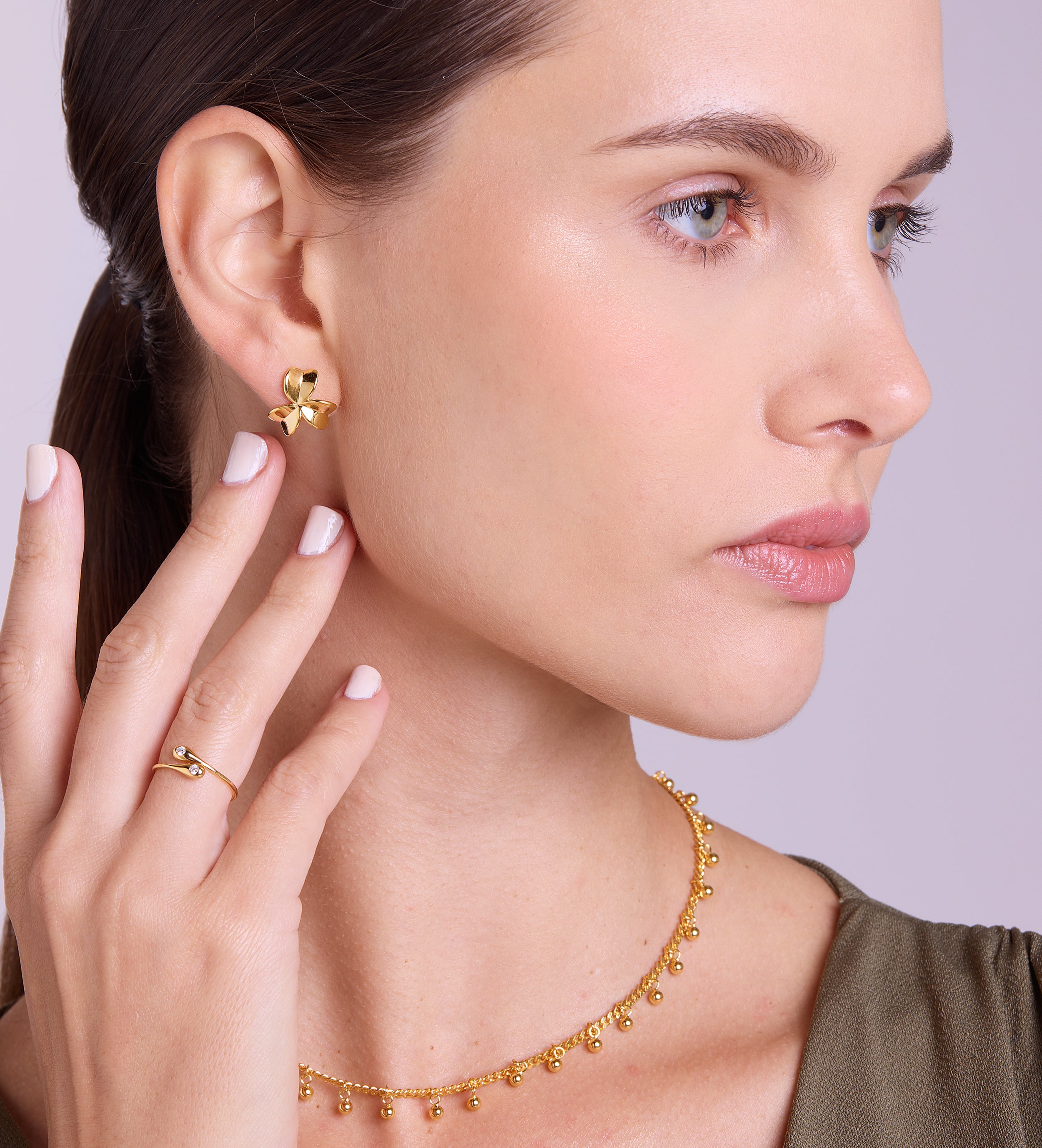 Three Leaf Clover Earrings in Gold