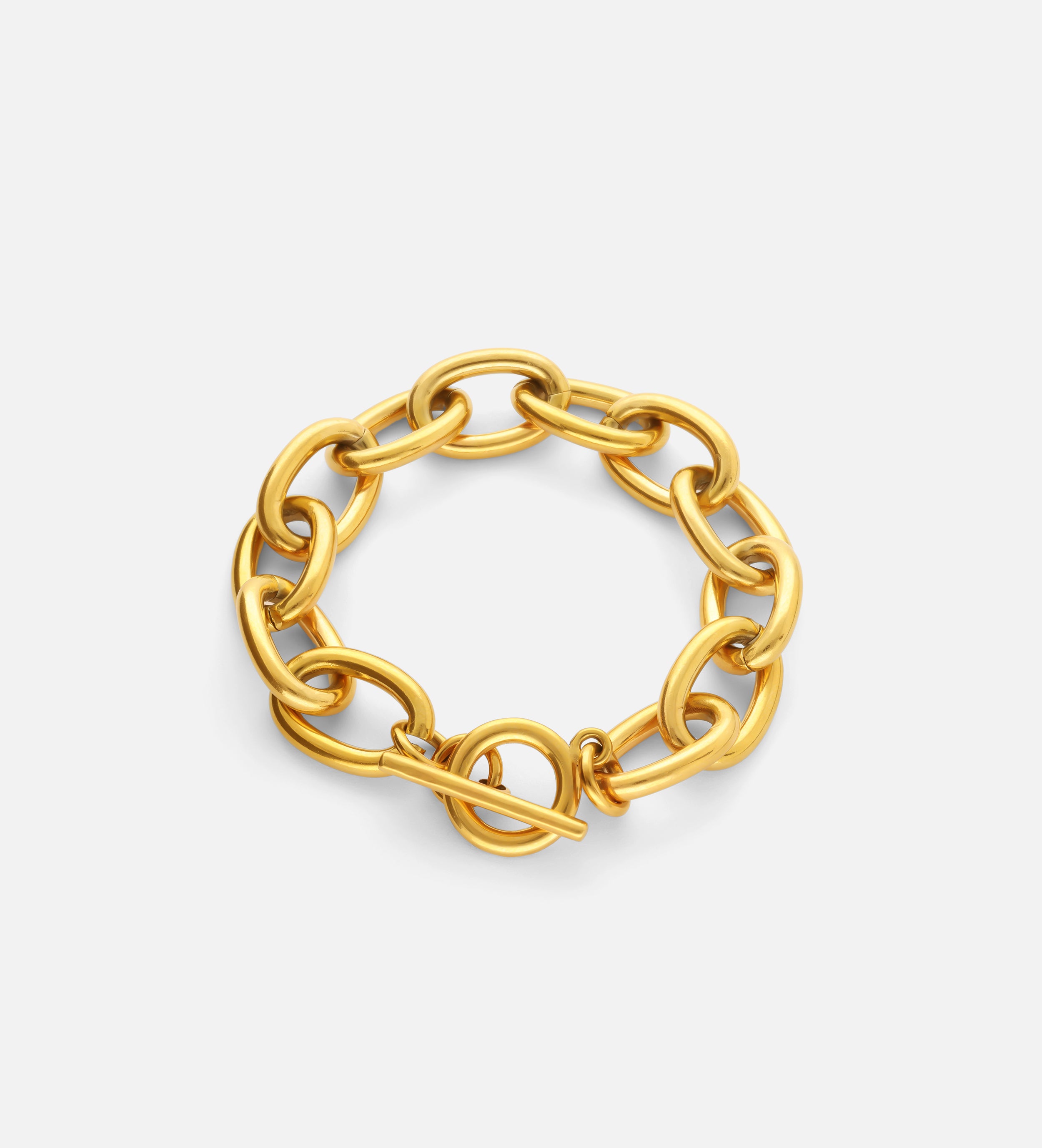 Bold Chain Toggle Bracelet in Gold