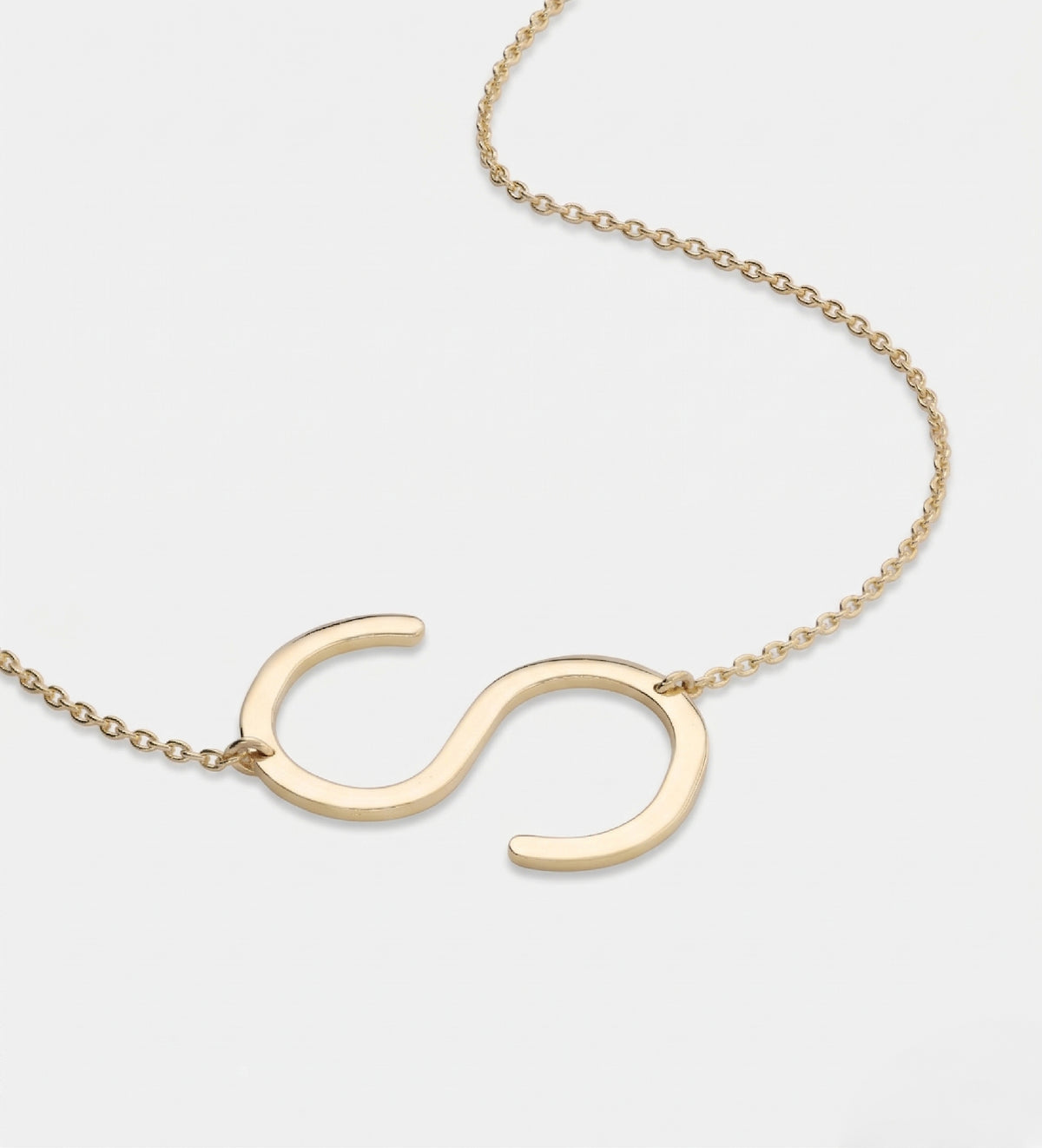 Large Initial Necklace in 18K Gold Plating on 925 Silver - Ash & Harry