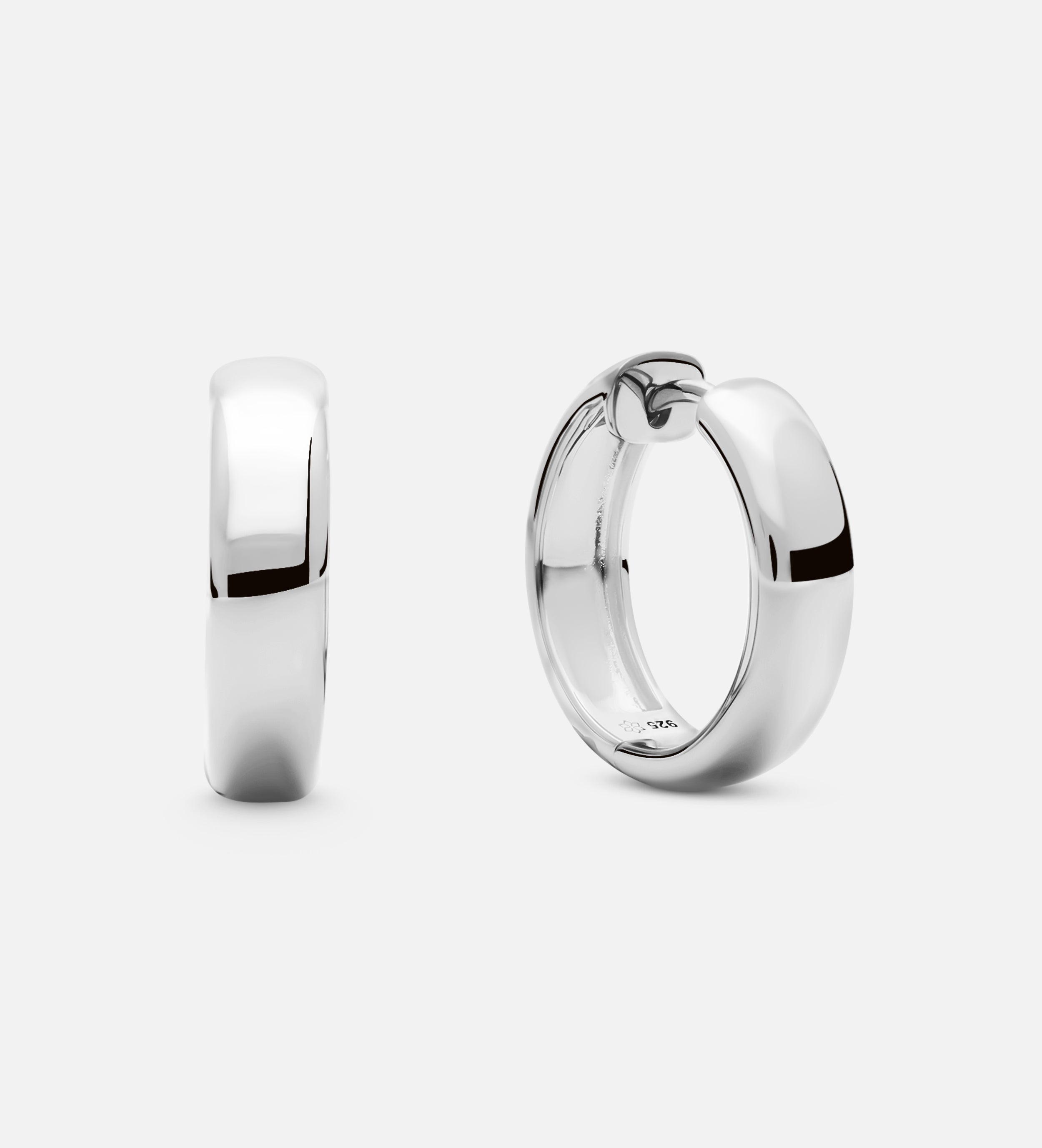 Bold Medium Hoops in Silver