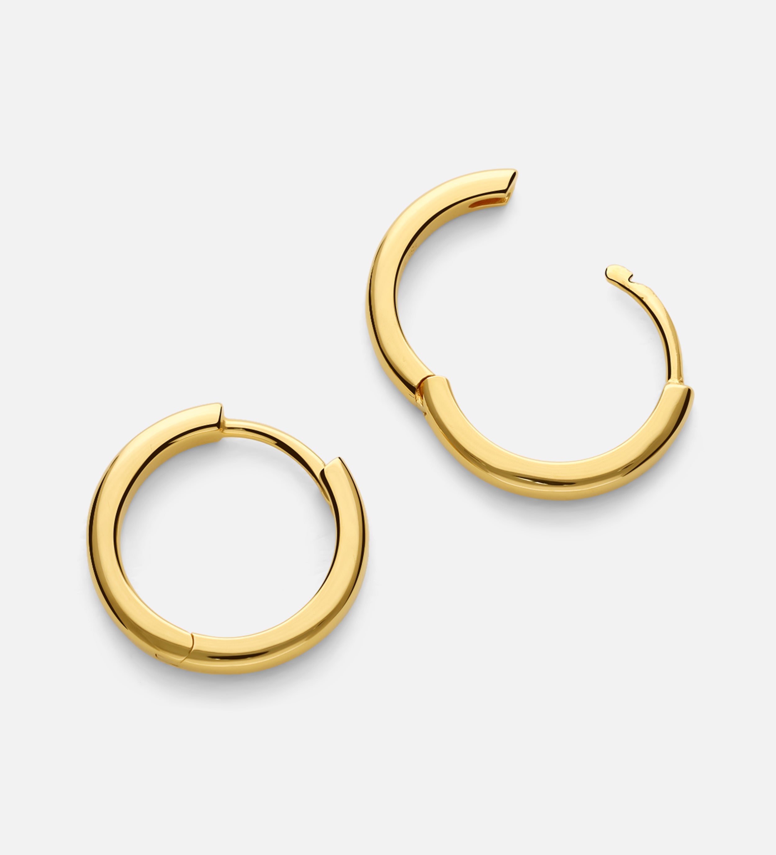 Classic Medium Hoops in Gold