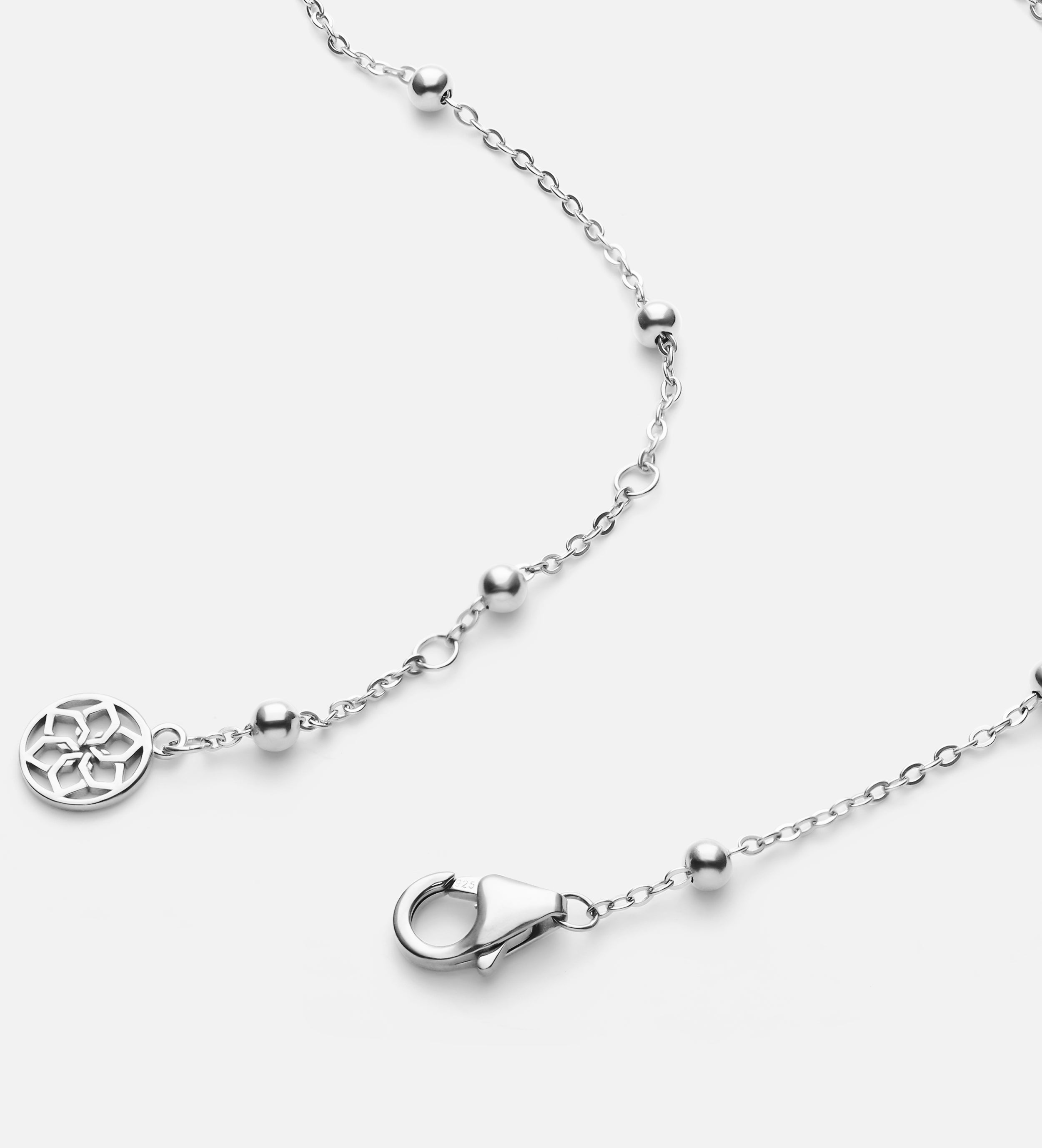 Dotted Chain Necklace in Silver
