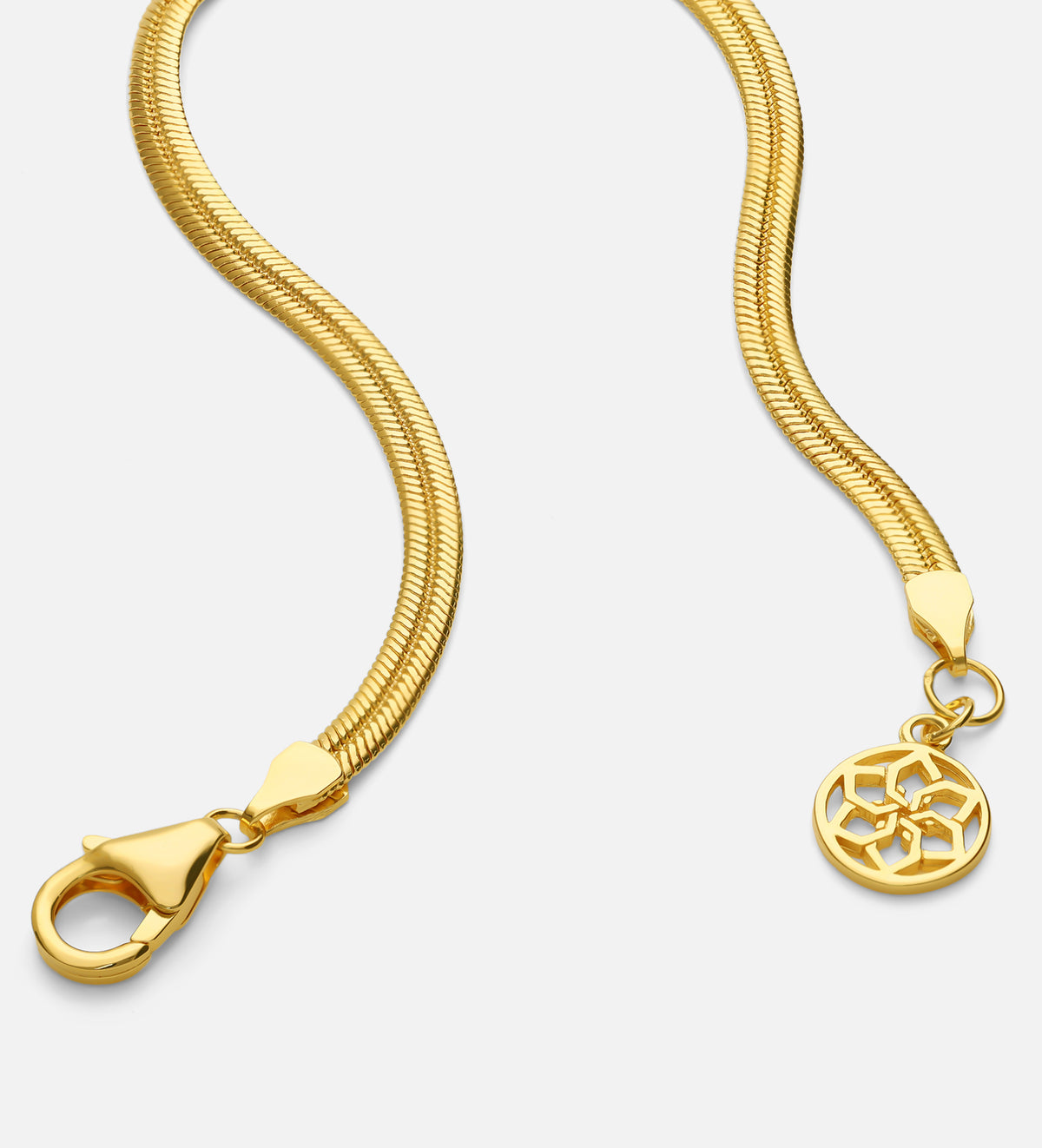 Herringbone Bracelet in 18k Gold Plating on 925 Silver - Ash & Harry