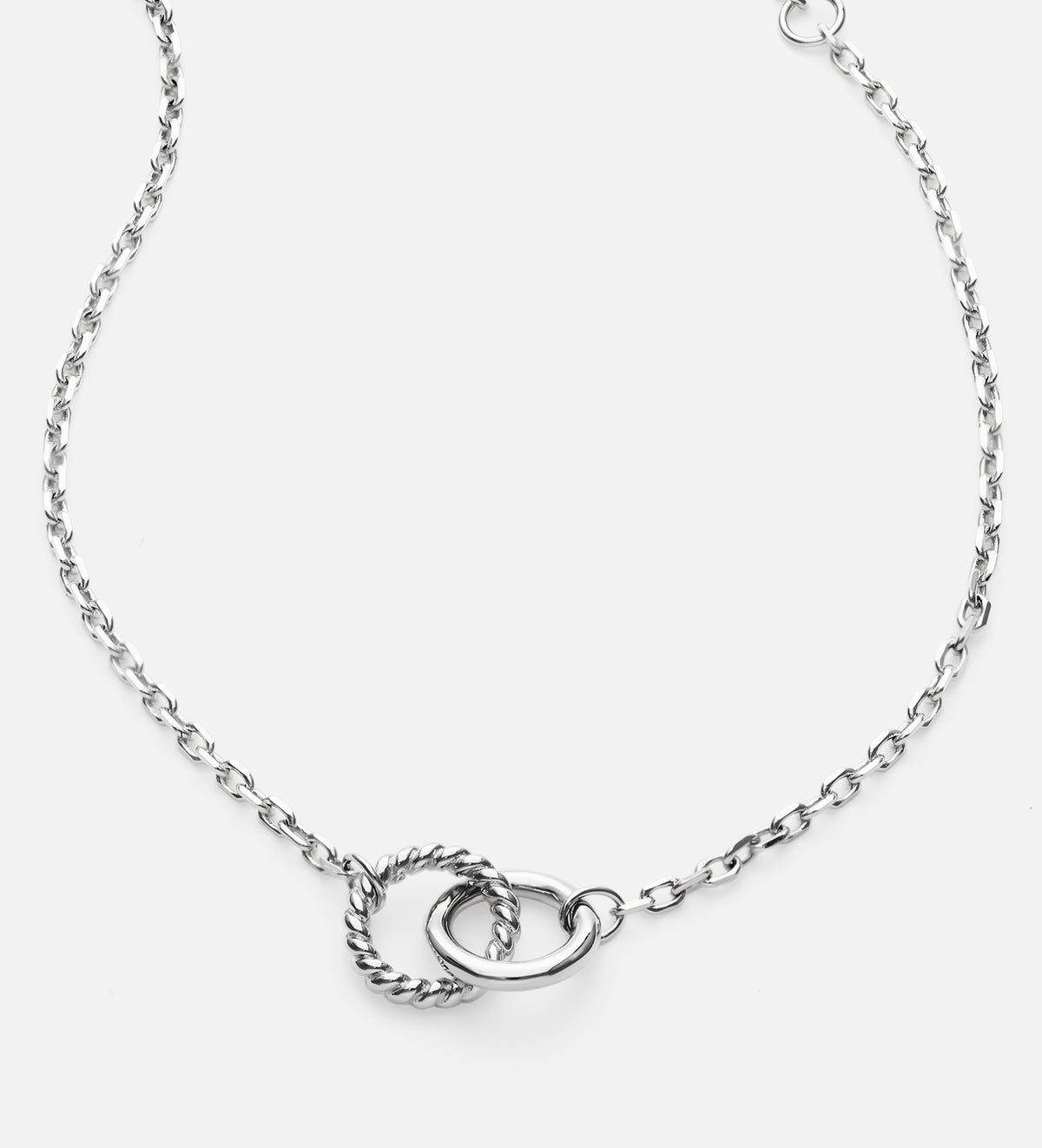 Interlocked Rings Bracelet in Rhodium Plating on 925 Silver - Ash & Harry