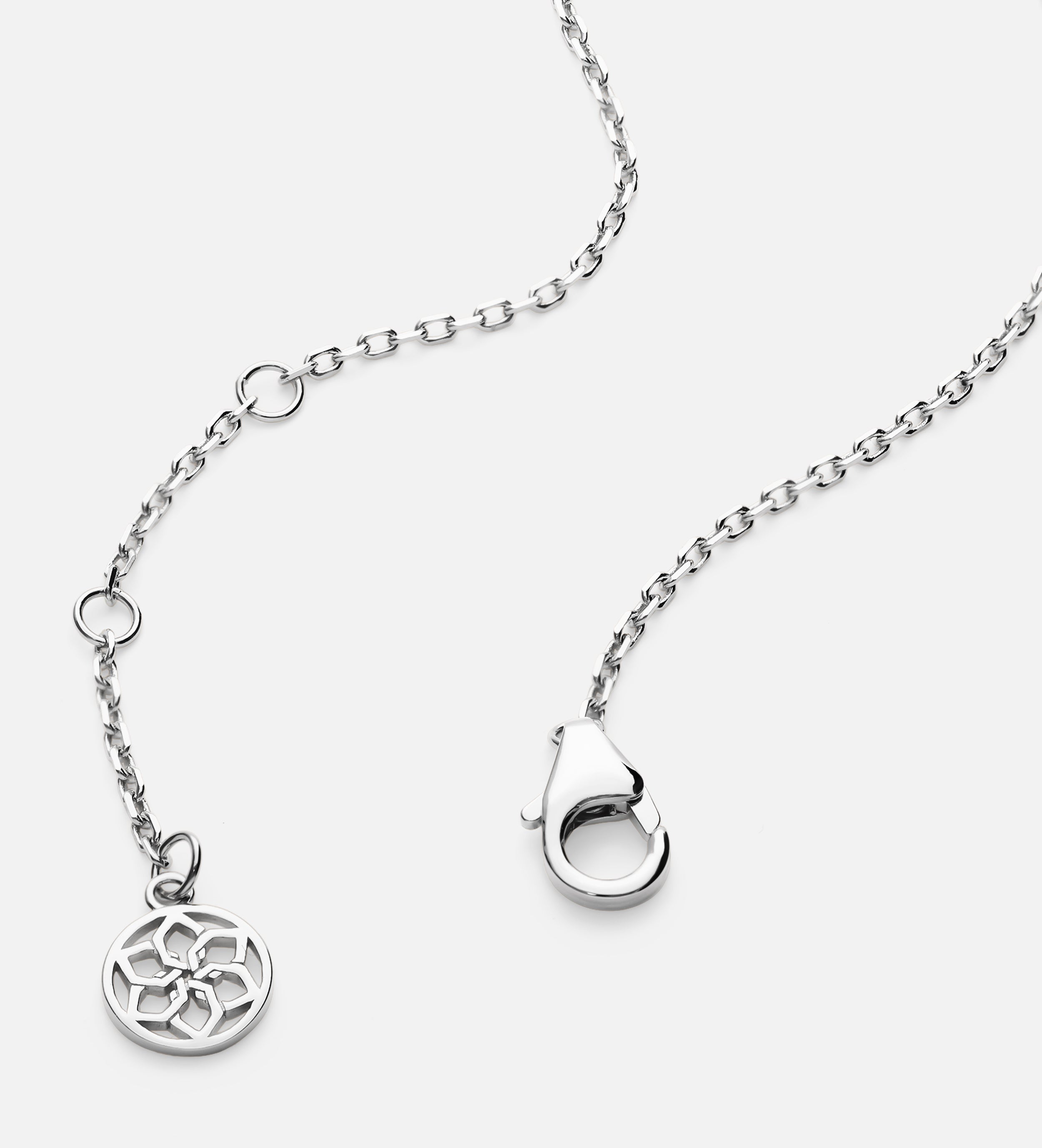 Interlocked Rings Bracelet in Silver