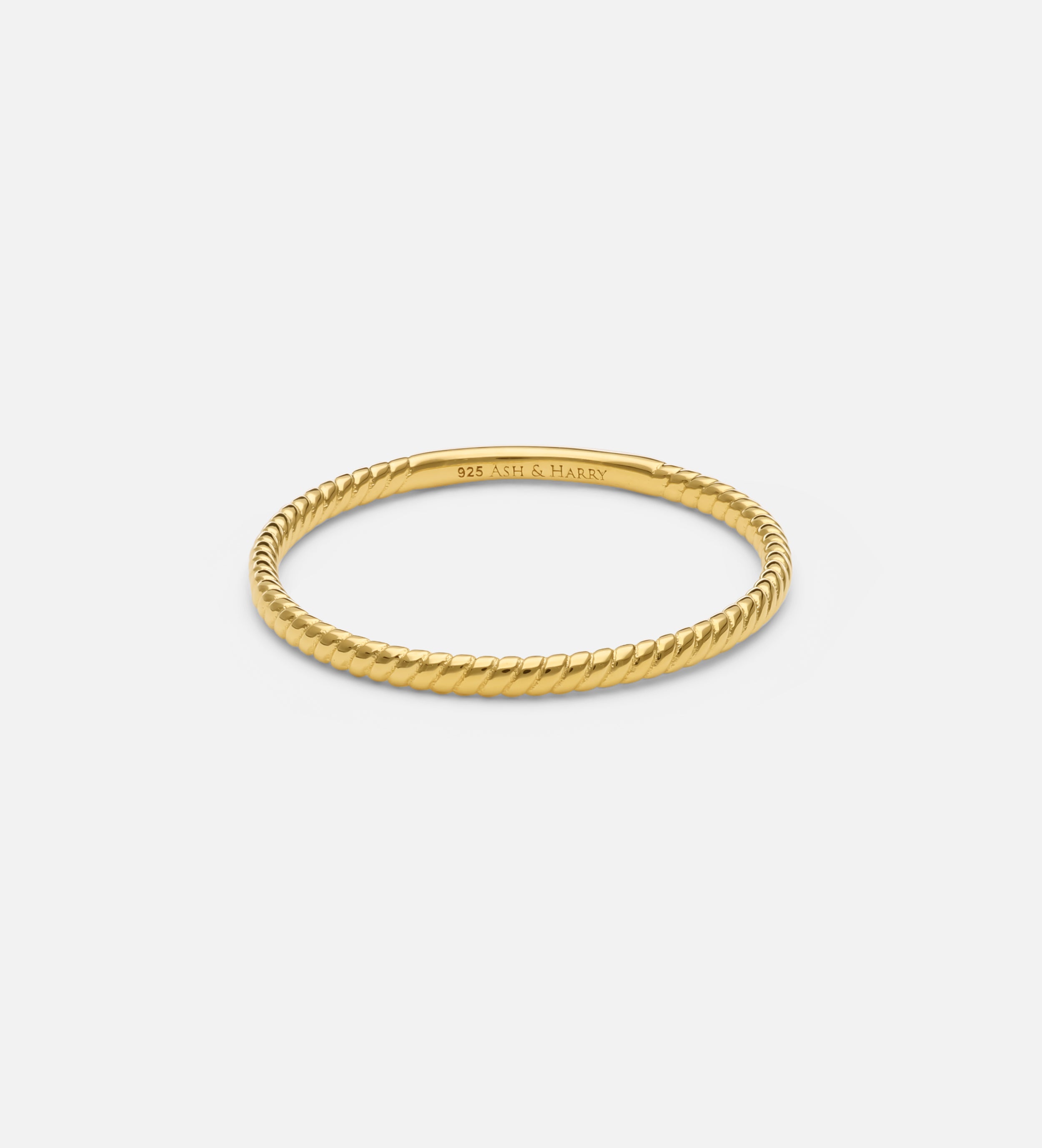 Twist Ring in Gold