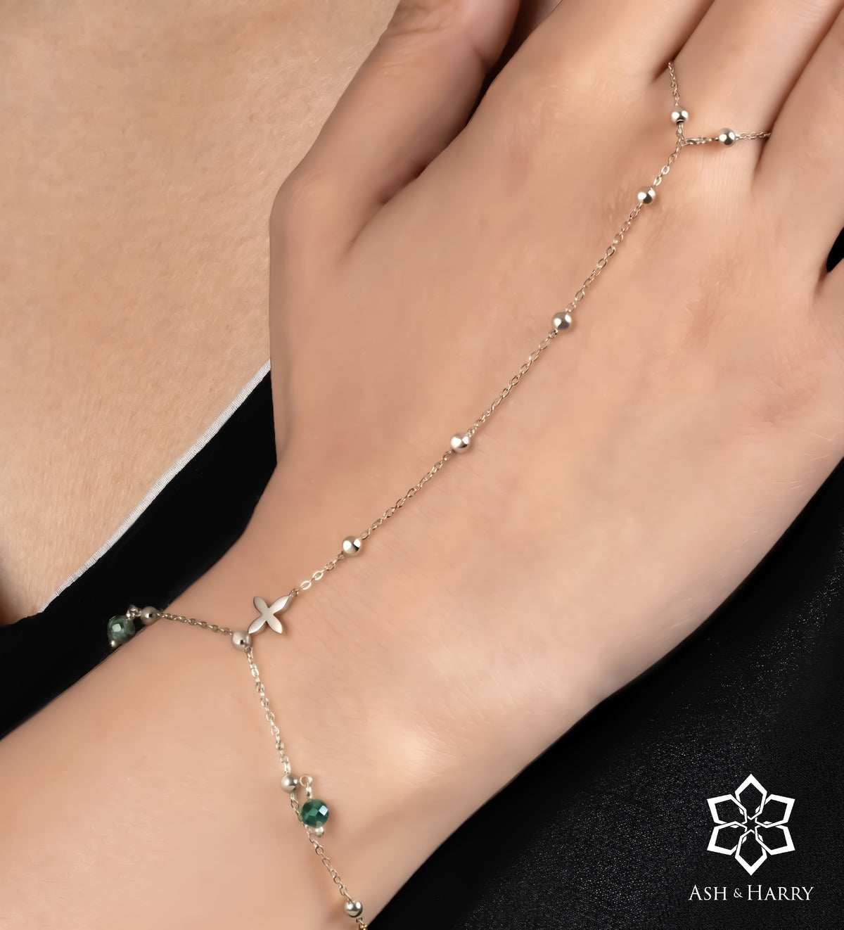 Sahara Hand Chain in Silver - Ash & Harry