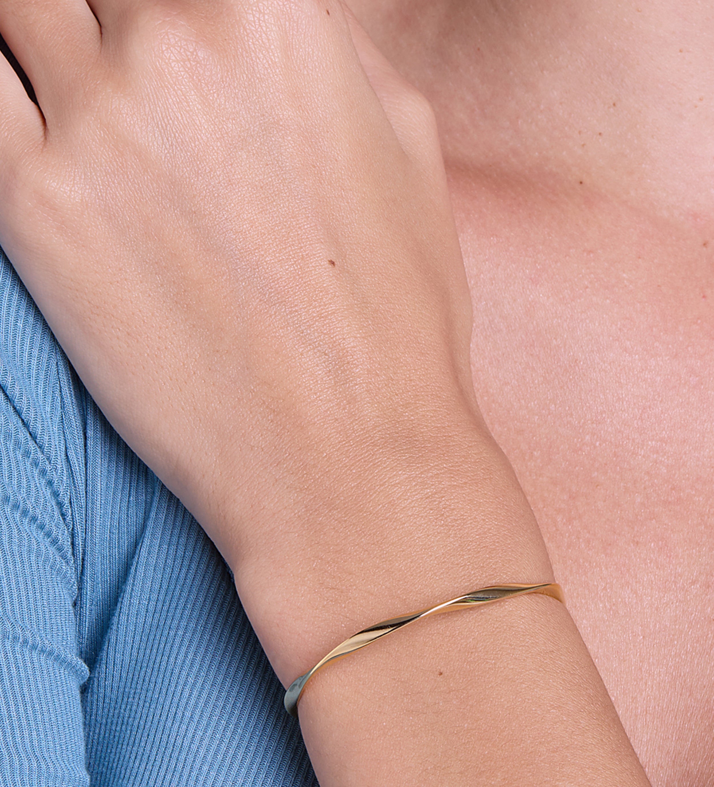 Ripple Wave Cuff Bracelet in Gold