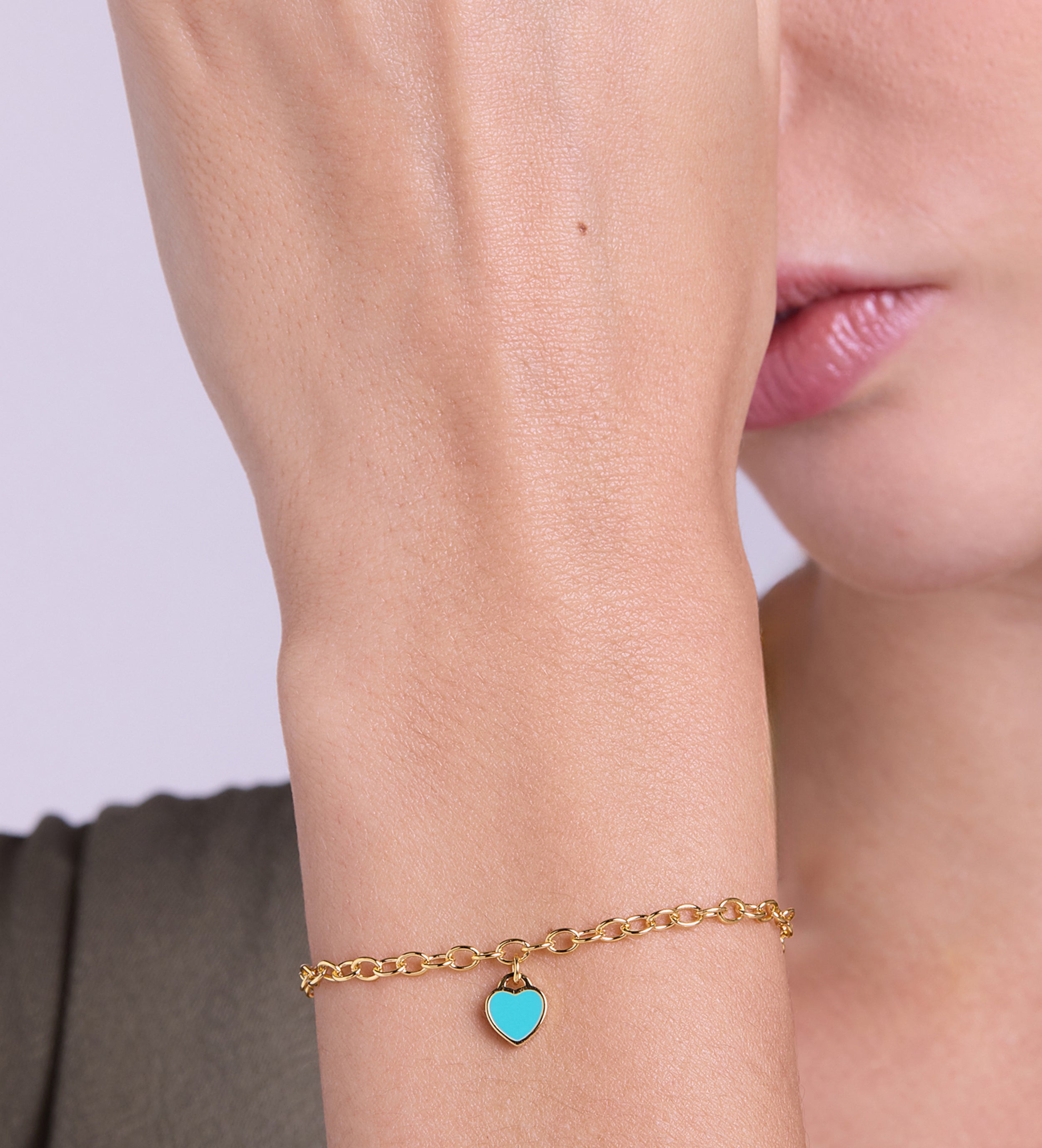 Turquoise Heart Chain Bracelet in Gold
