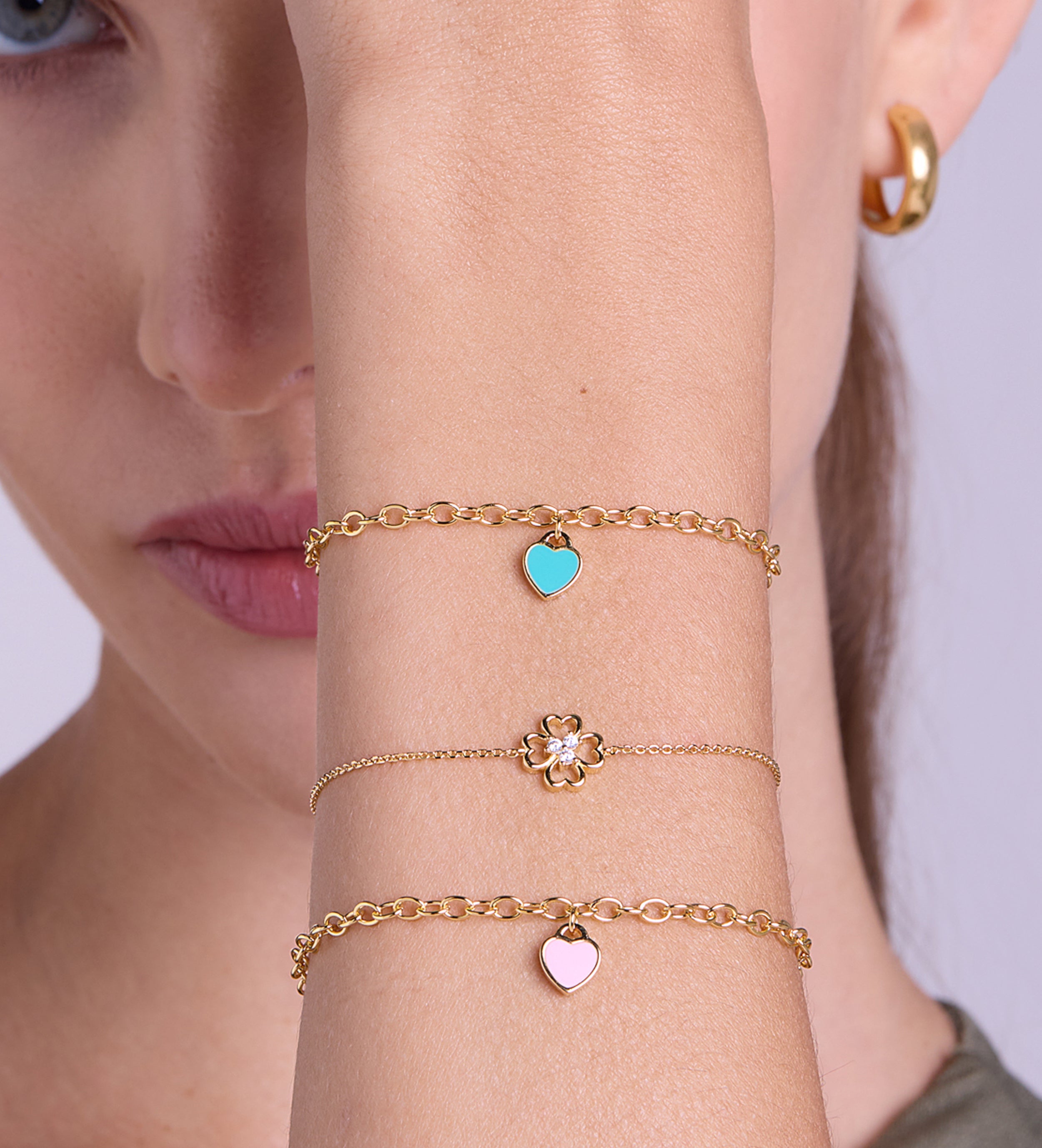 Turquoise Heart Chain Bracelet in Gold