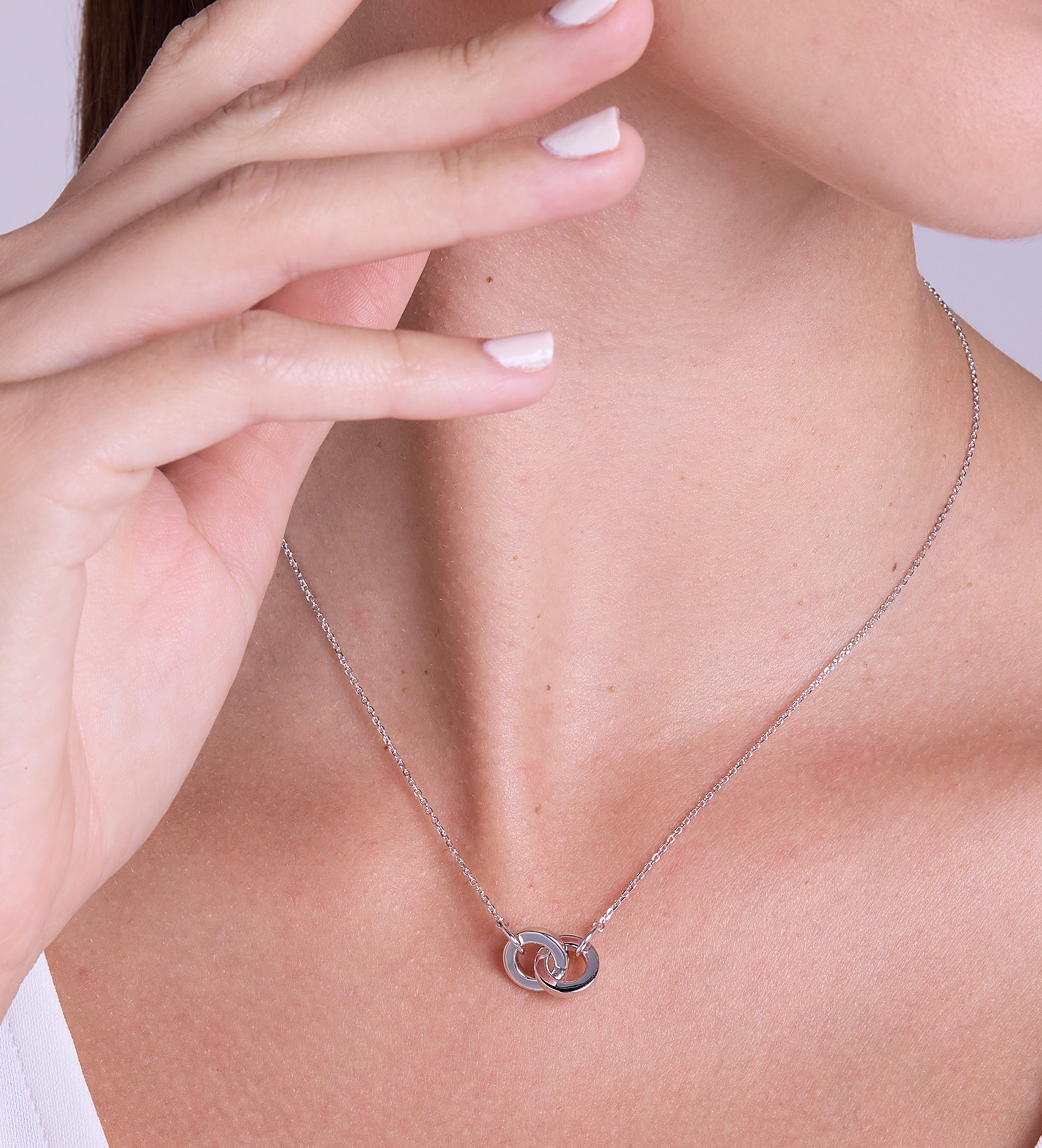 Two Rings Necklace in Silver