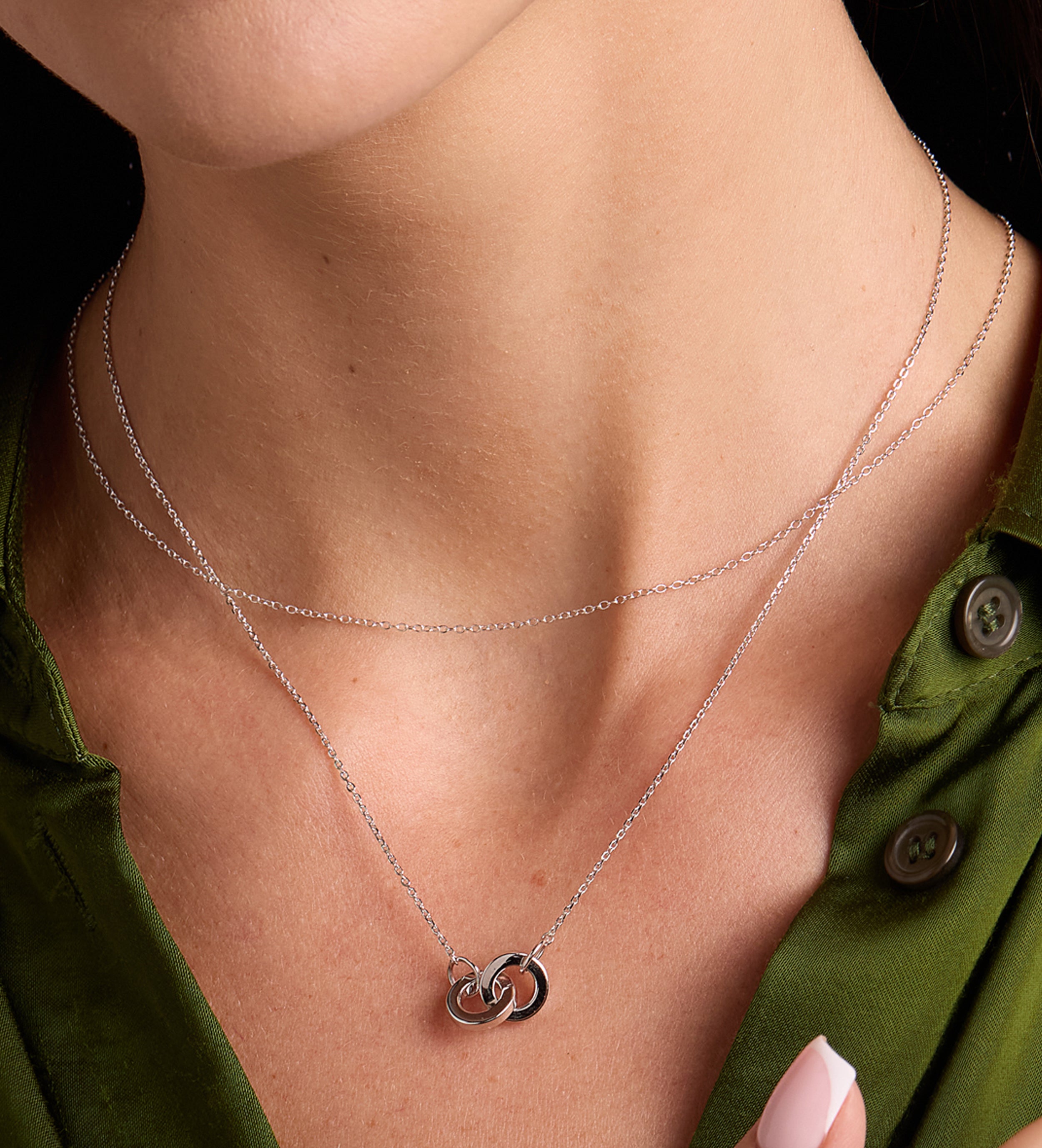 Two Rings Necklace in Silver