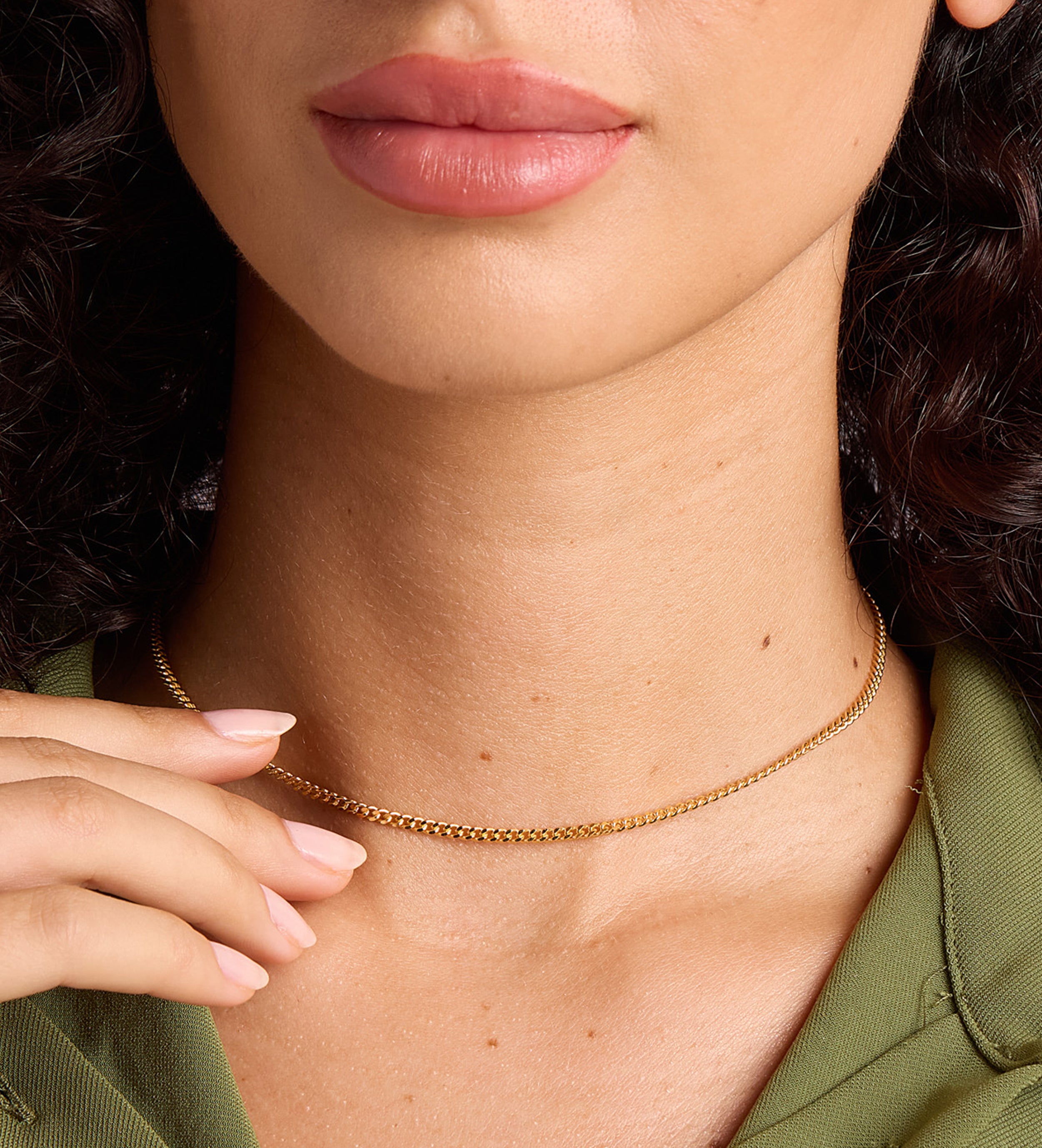 Curb Chain Necklace in Gold