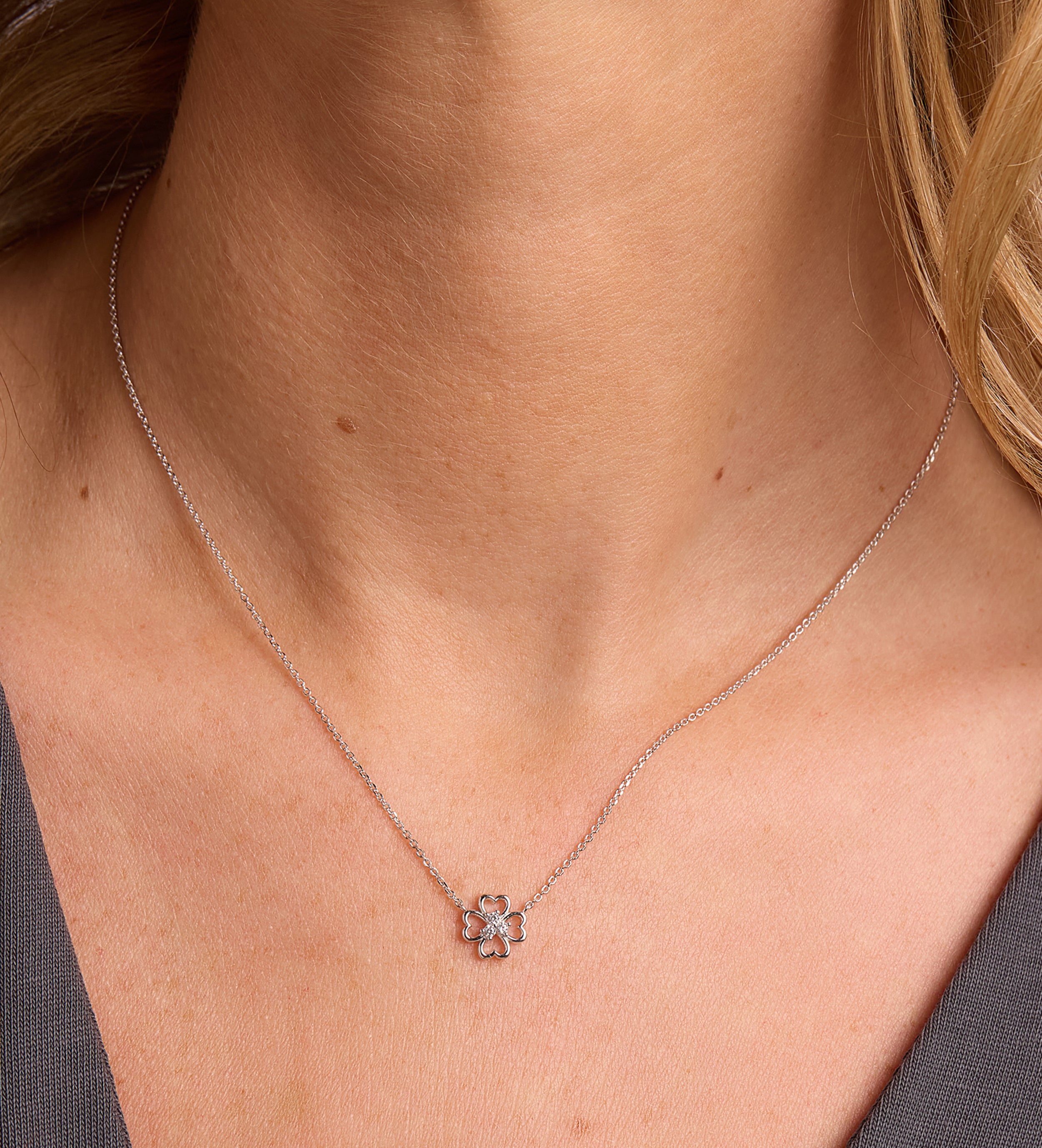 Lucky Clover Necklace in Silver