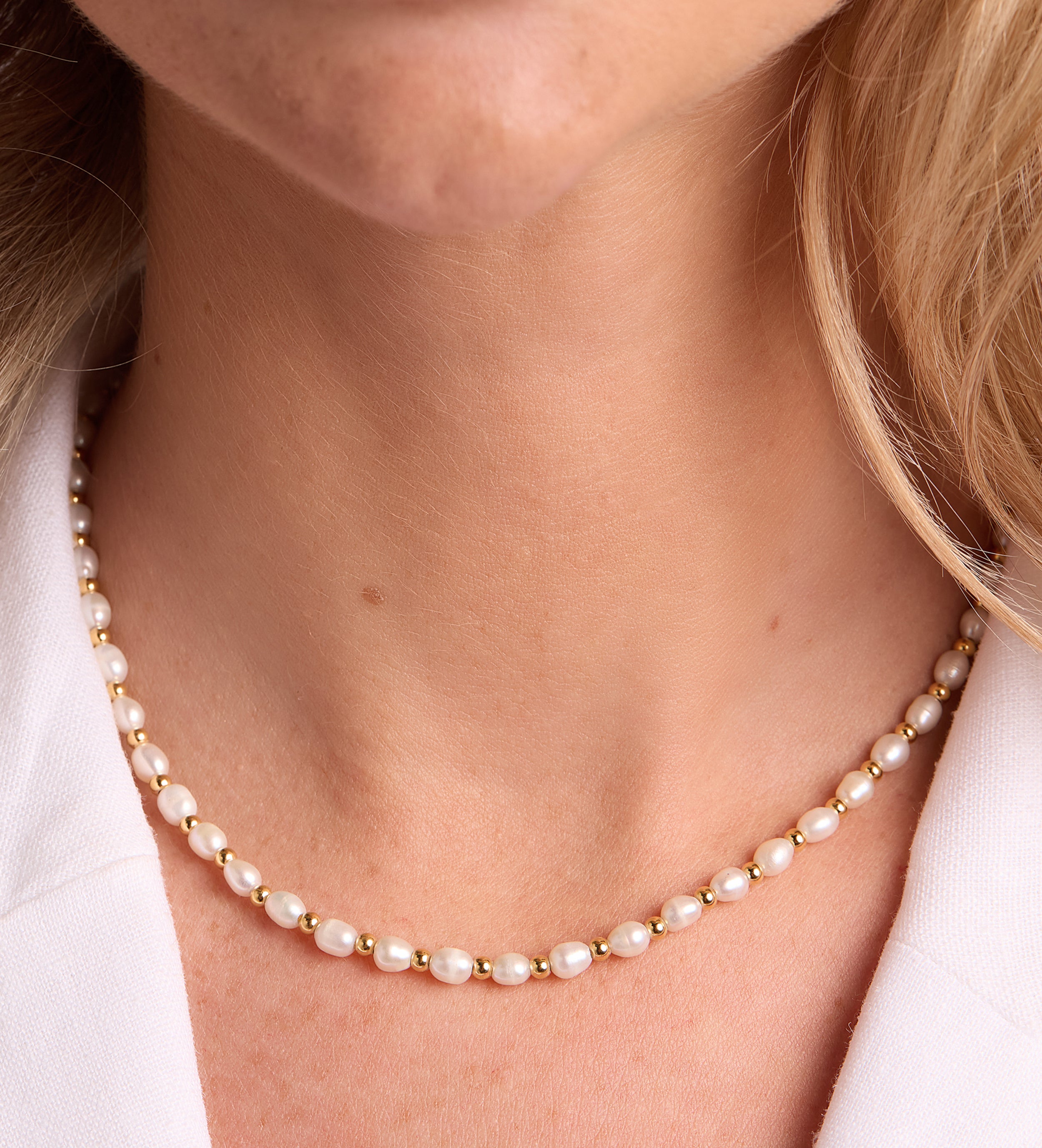 Pearl Beaded Necklace in Gold