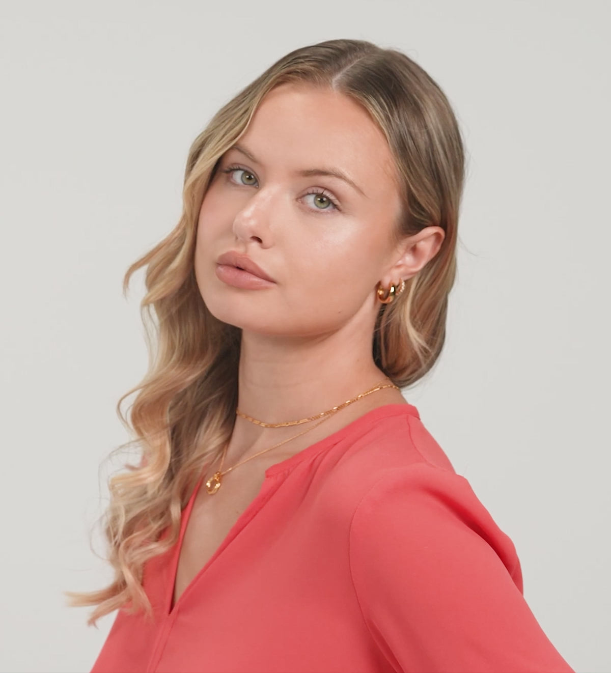 Bold Medium Hoops in Gold