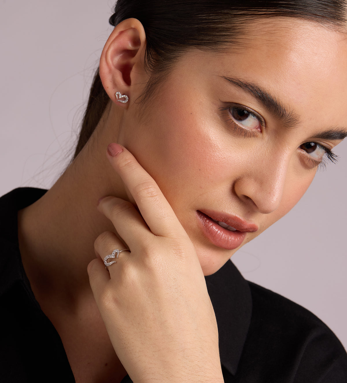 Pave Heart Silhouette Ring in Rhodium Plating on 925 Silver - Ash & Harry