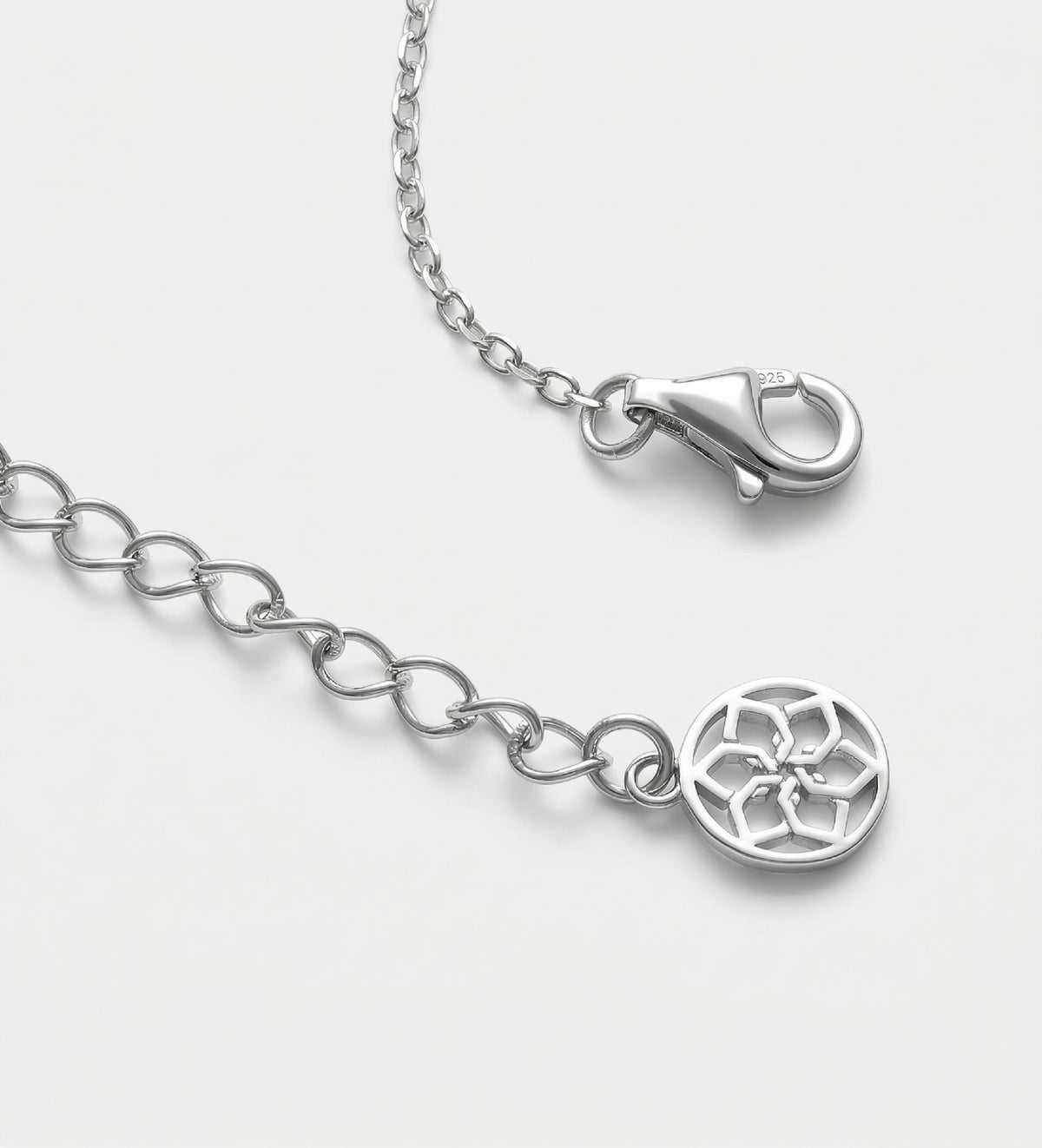 Blushing Heart Bracelet in Rhodium Plating on 925 Silver - Ash & Harry