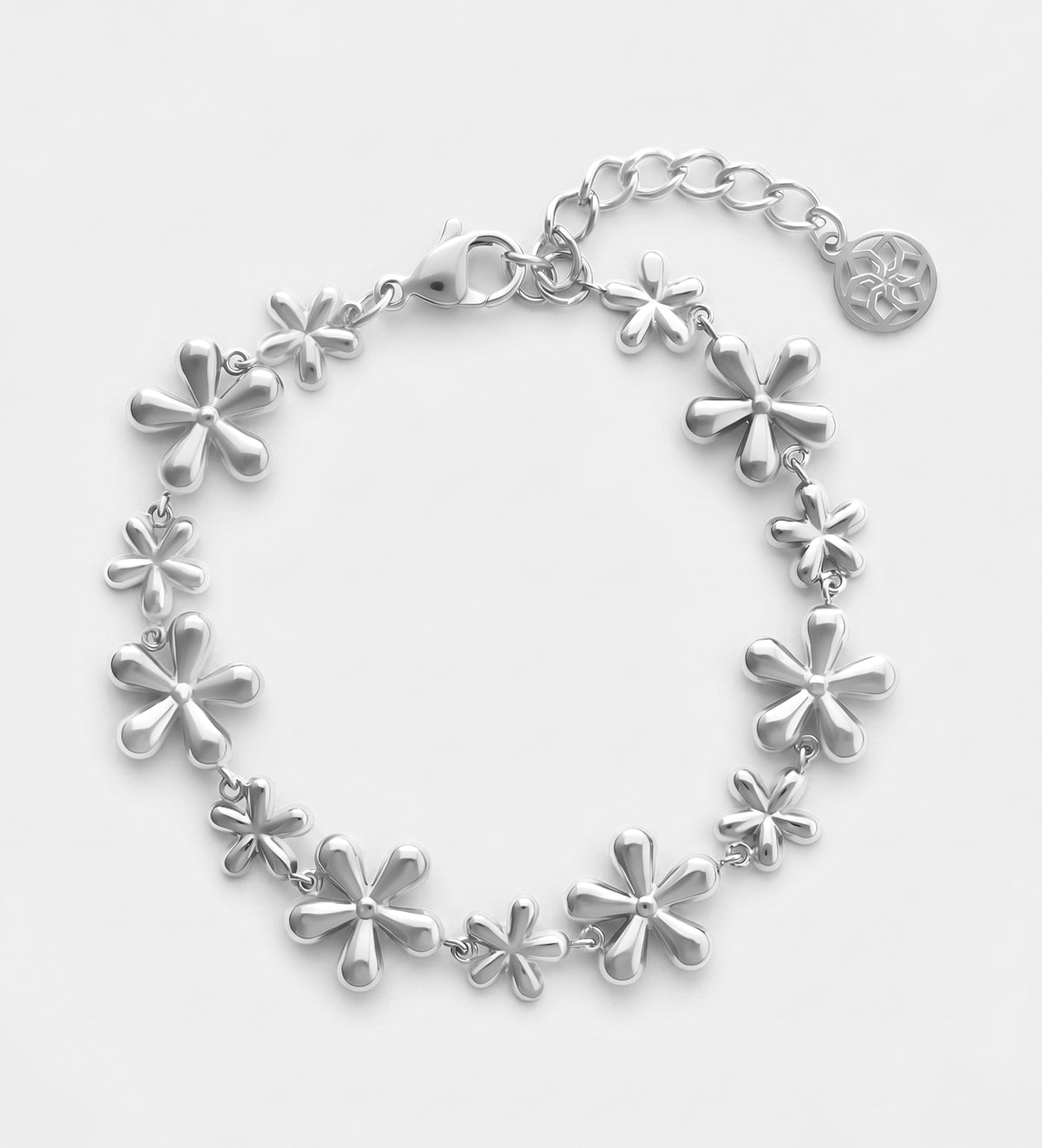 Daisy Petal Bracelet in Silver - Ash & Harry