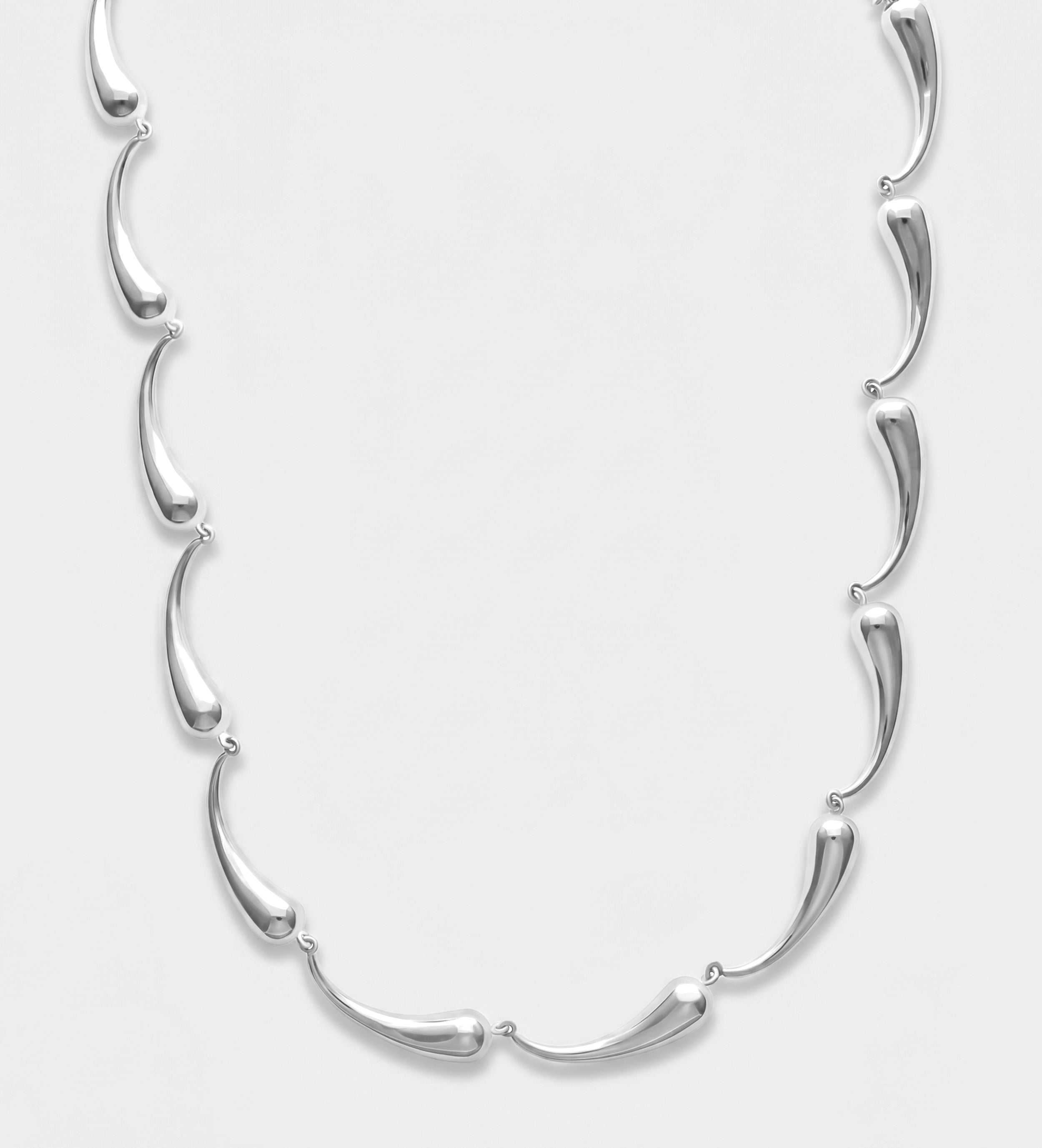 Dew Drop Chain Necklace in Silver - Ash & Harry