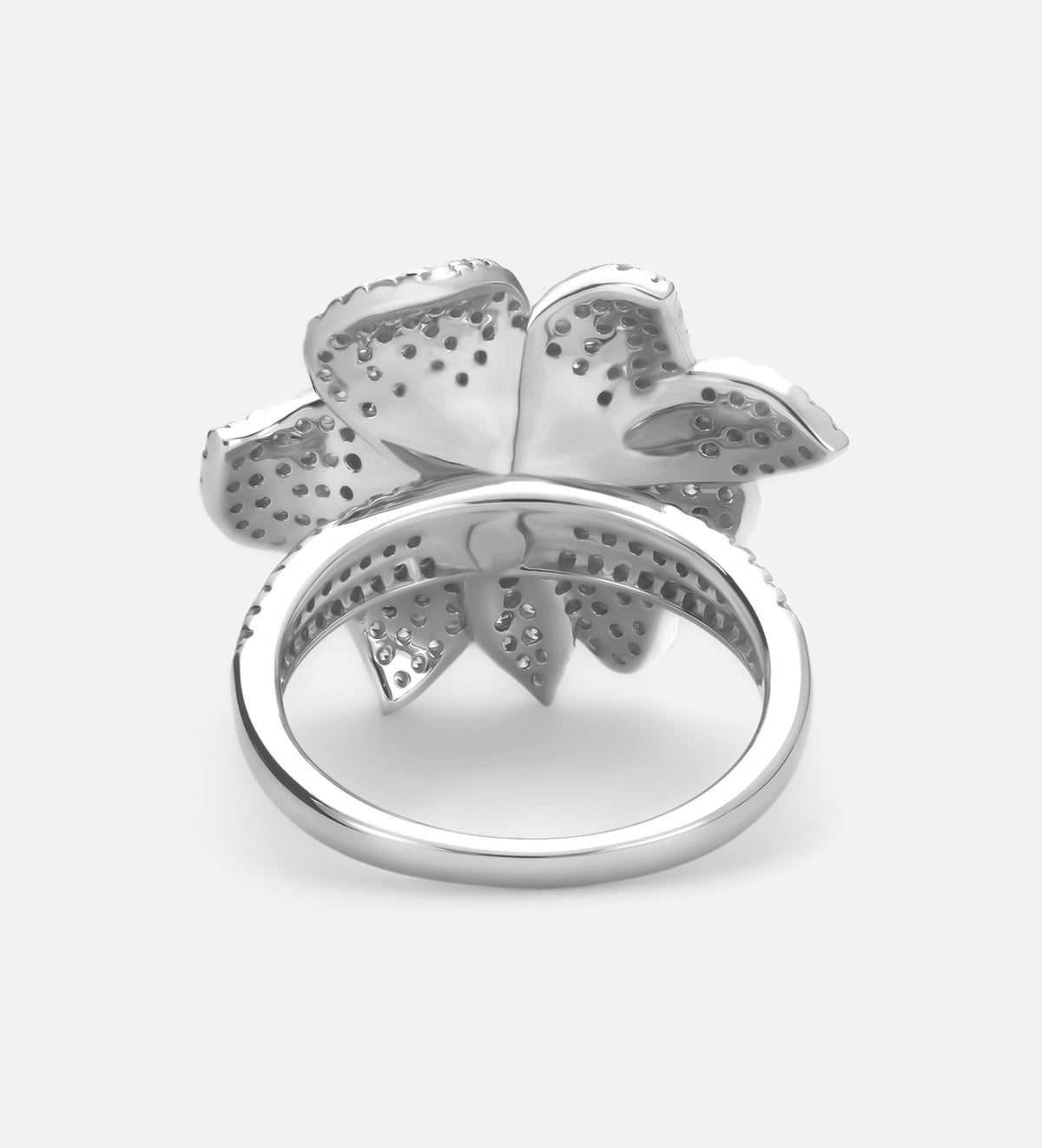 Grand Fleur Cocktail Ring in 925 Silver with High Quality Simulated Pave Diamonds - Ash & Harry