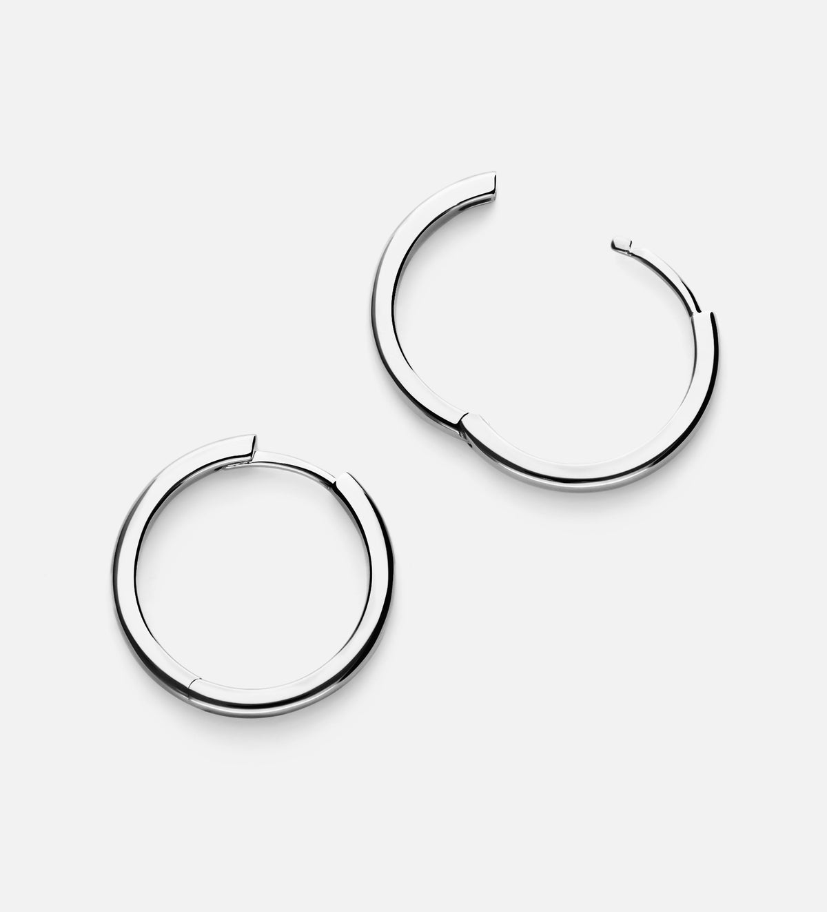 Classic Large Hoops in Rhodium Plating on 925 Silver - Ash & Harry