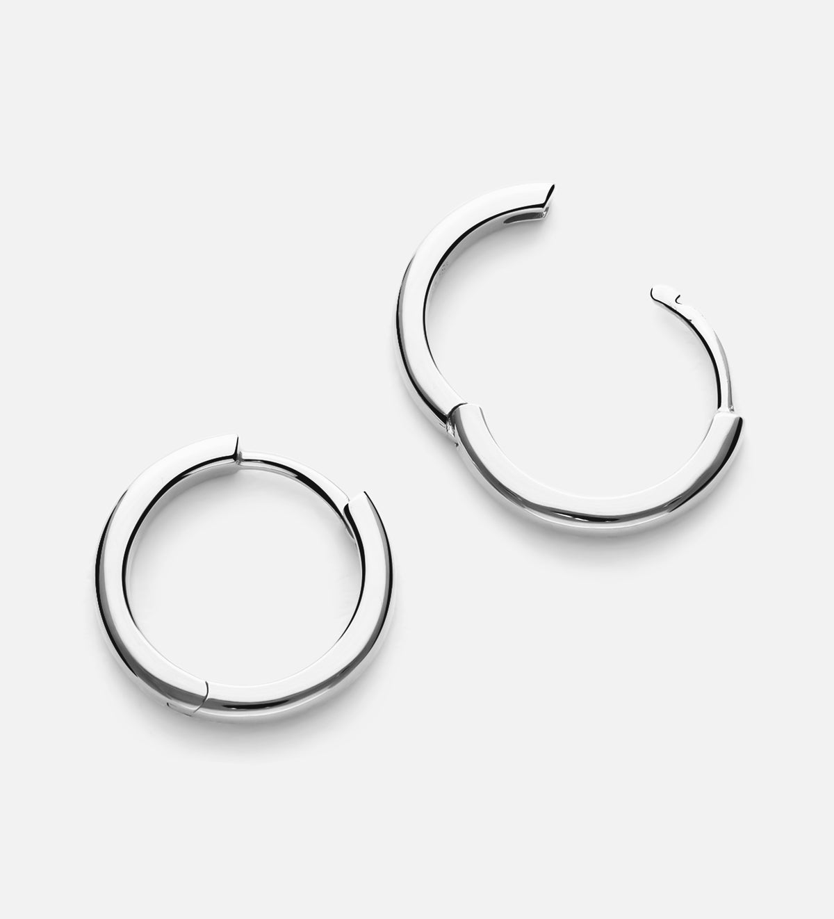 Classic Medium Hoops in Rhodium Plating on 925 Silver - Ash & Harry