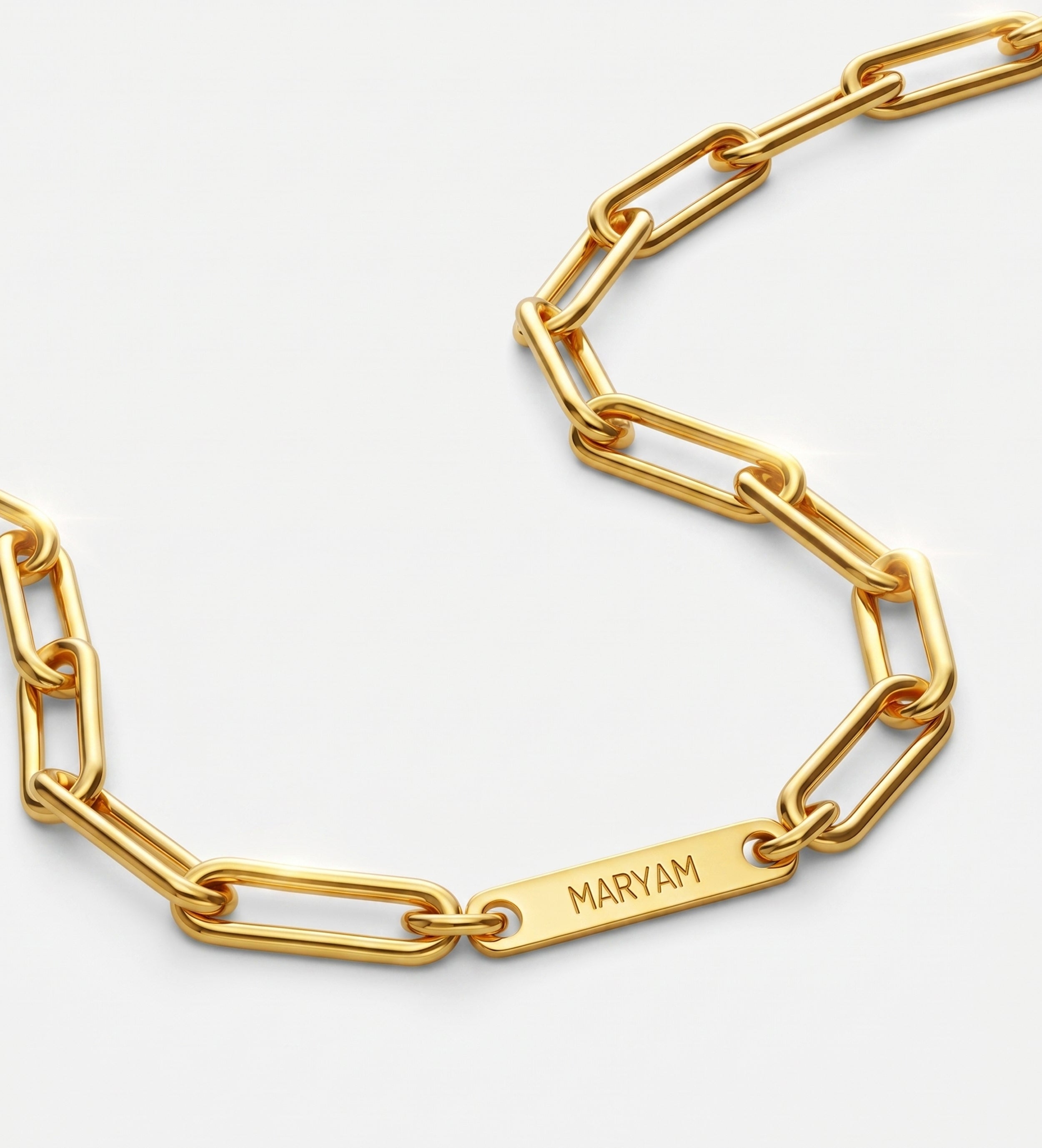 Paperclip Chain Name Necklace in 18K Gold Plating on 925 Silver - Ash & Harry