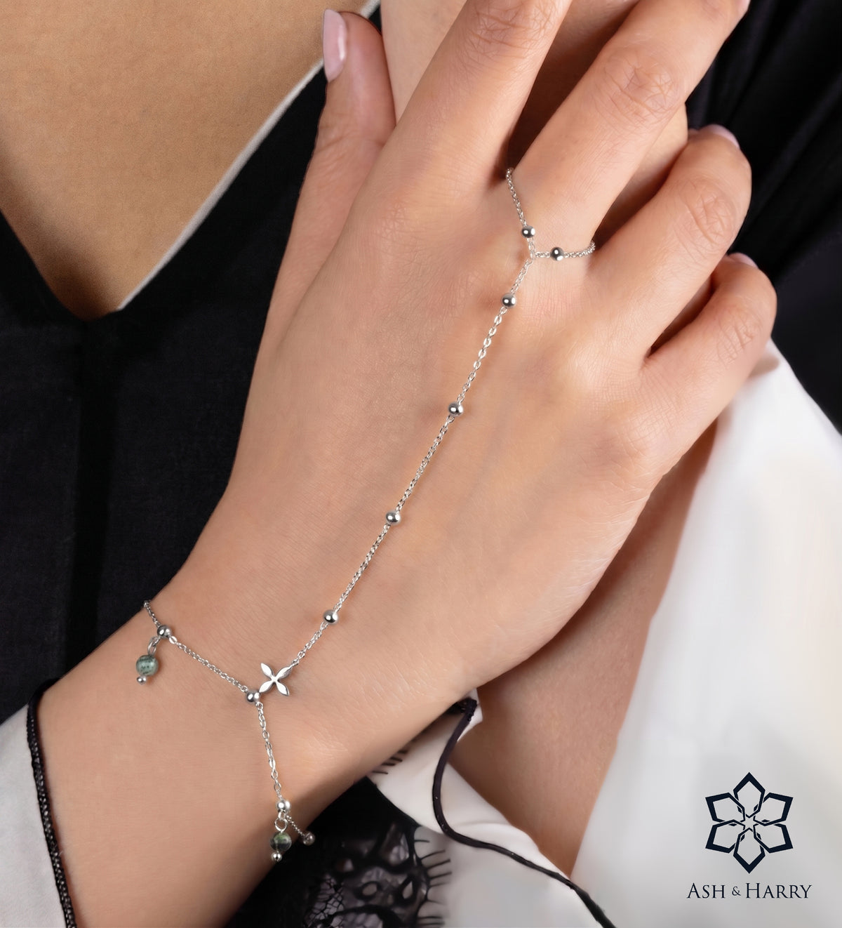 Sahara Hand Chain in Silver - Ash & Harry