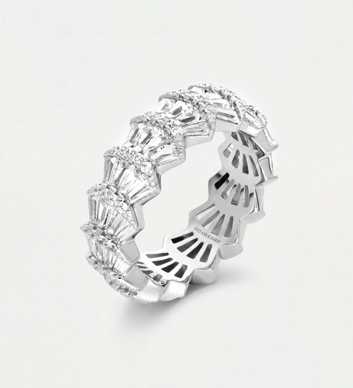 Scallop Shell Ring in 92.5 Silver with High - Quality Simulated Diamonds - Ash & Harry