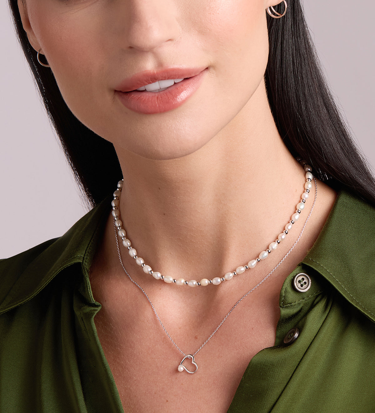Pearl Heart Embrace Necklace in Rhodium Plating on 925 Silver - Ash & Harry