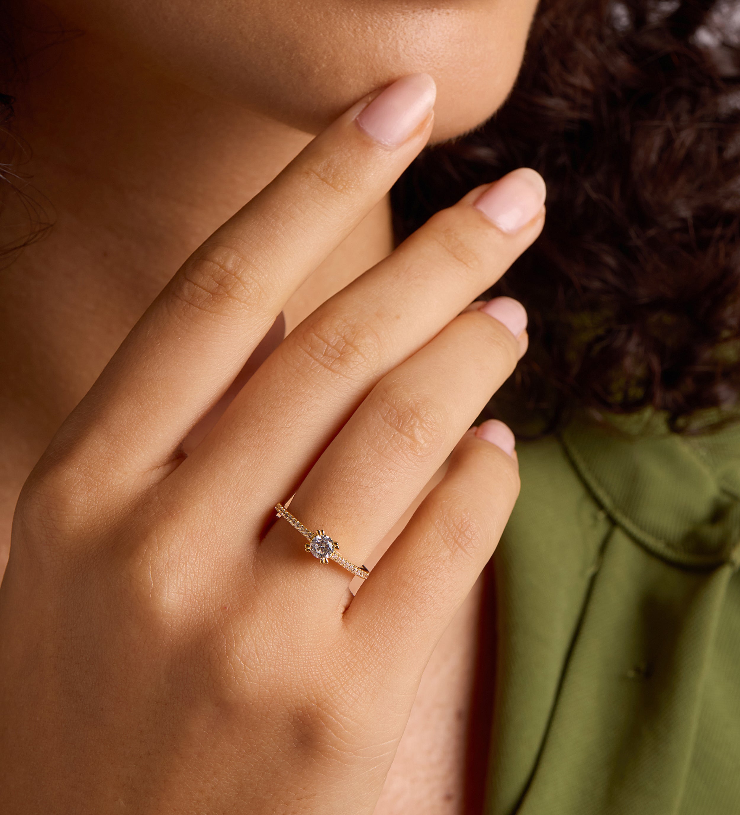 Solitaire Ring in 18k Gold Plating on 925 Silver - Ash & Harry