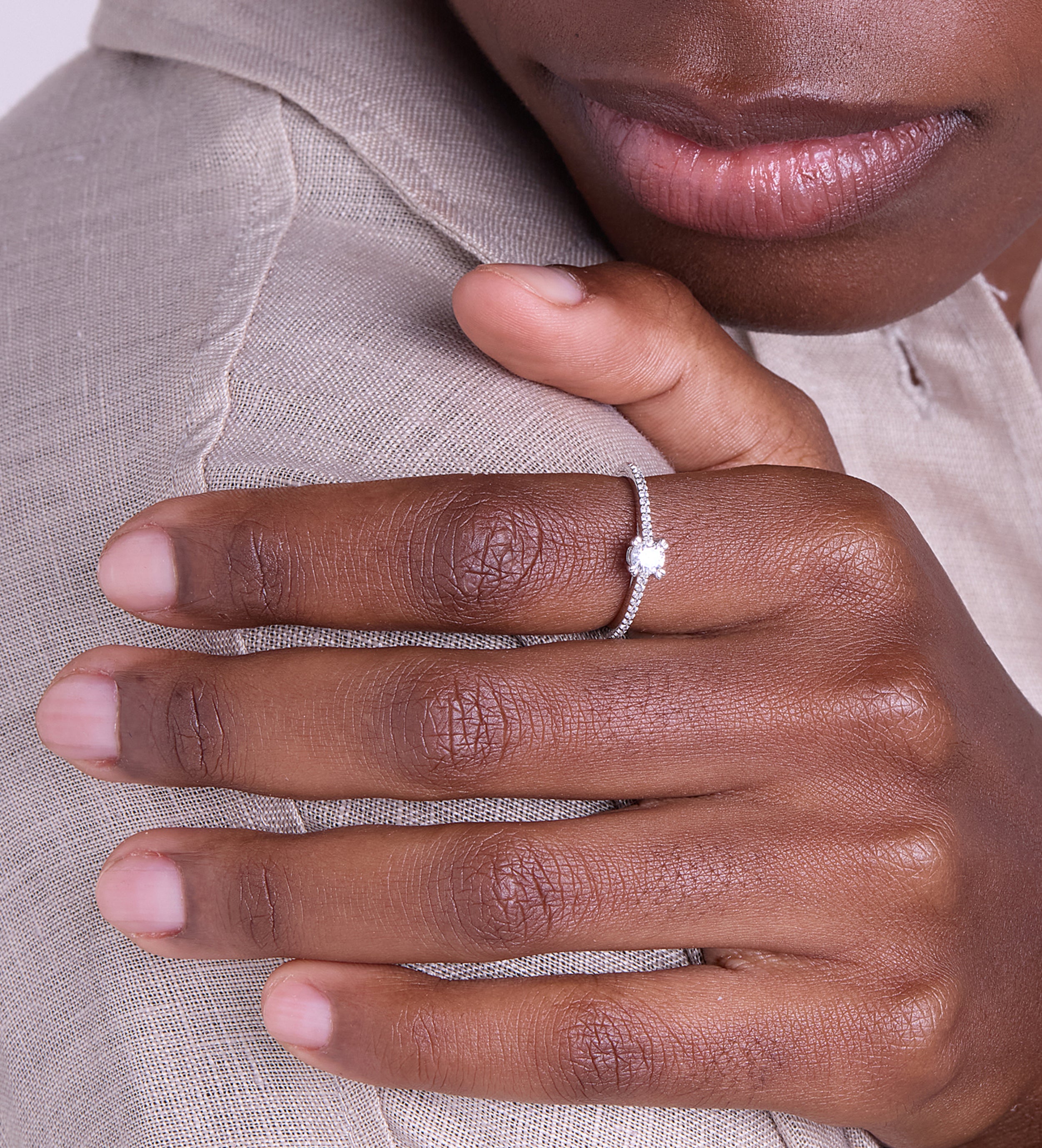 Solitaire Ring in Rhodium Plating on 925 Silver - Ash & Harry